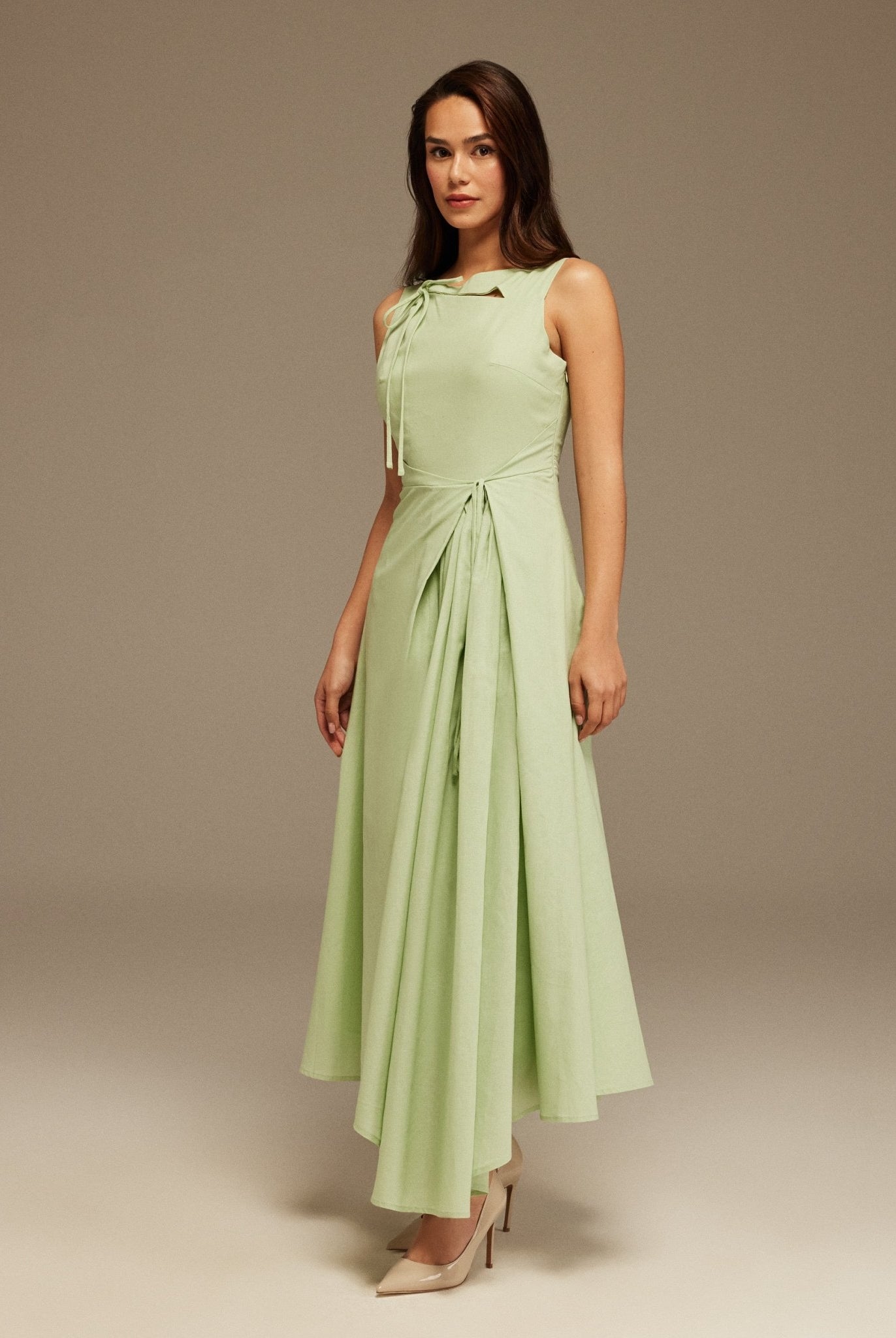 Sleeveless Midi Dress With Decorative Bows - shopaleena