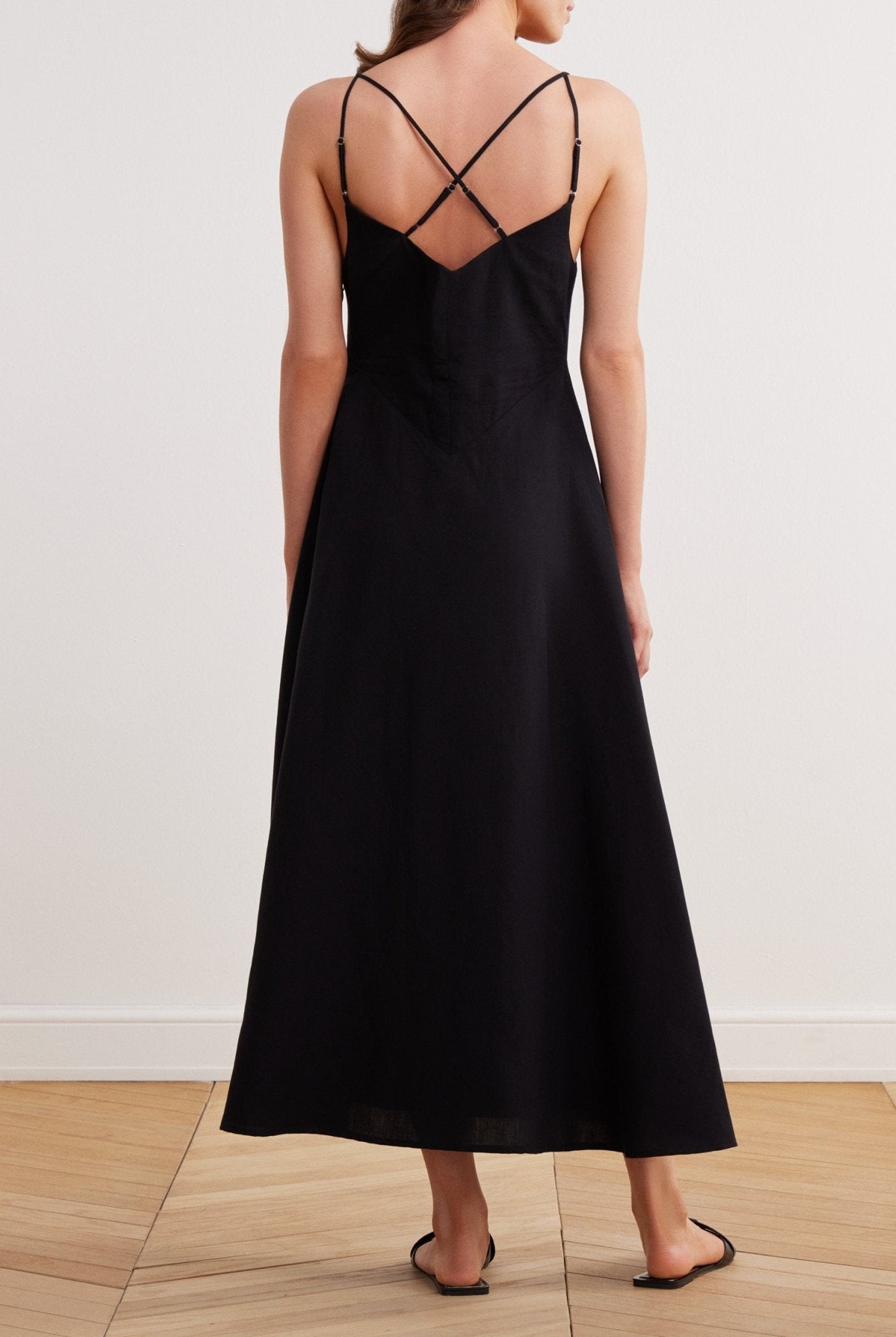 Sleeveless V-neck Fitted Waist Cotton Blended Midi Dress - shopaleena