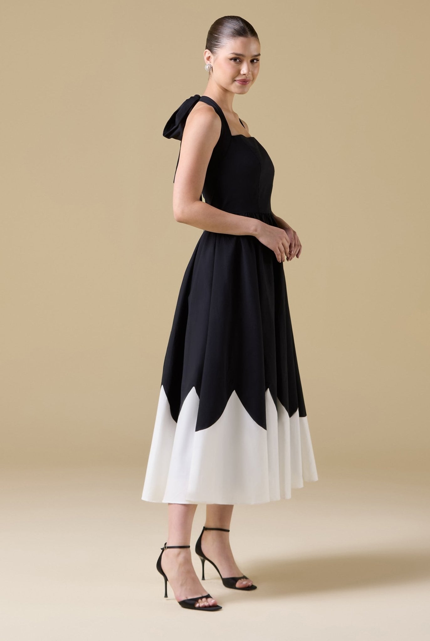 Spaghetti Strap Cotton Maxi Dress with Gathered Bodice - shopaleena