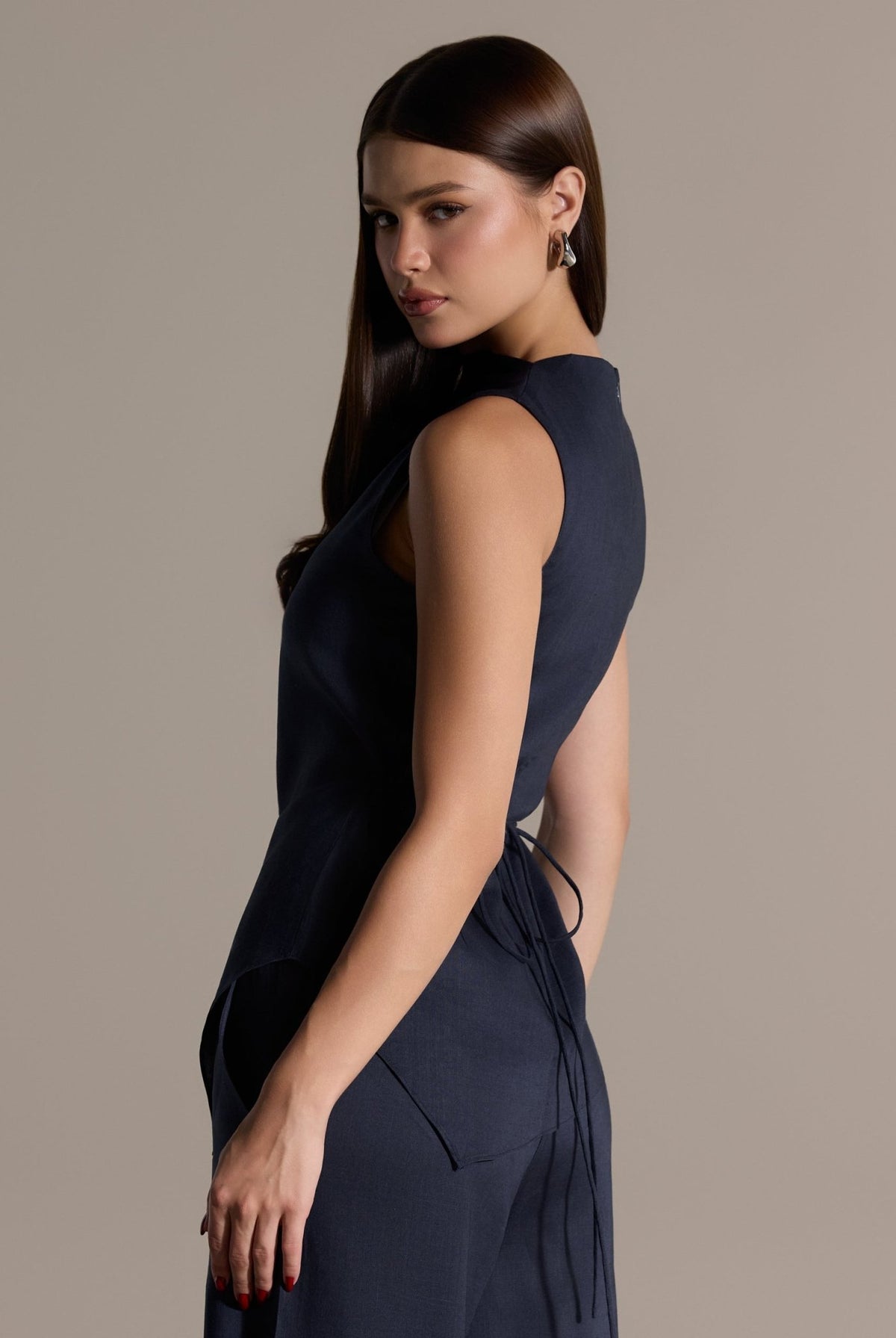 Tencel Linen Navy Sleeveless Asymmetric Top - shopaleena