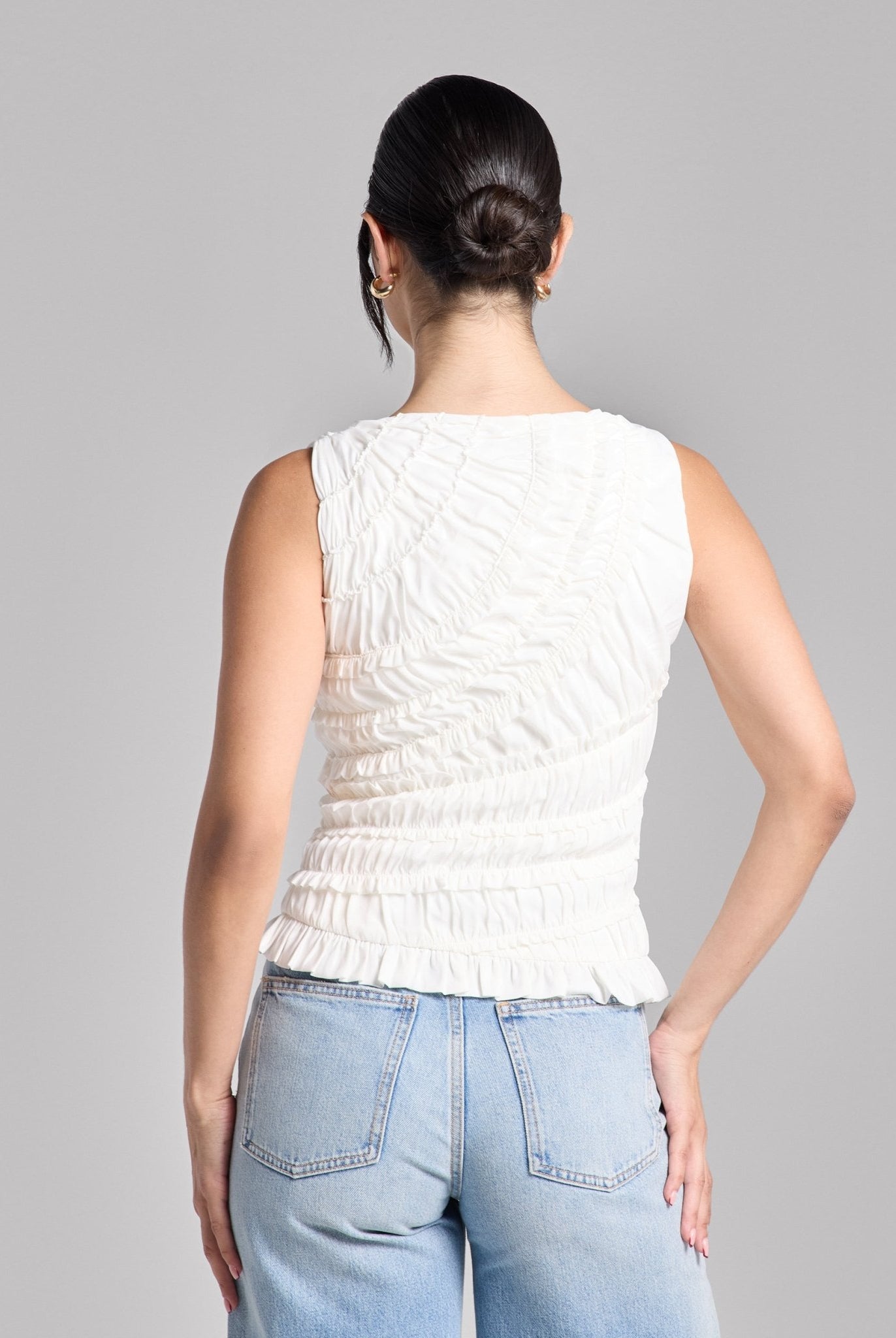 White Sleeveless Chiffon Ruffled Blouse - shopaleena