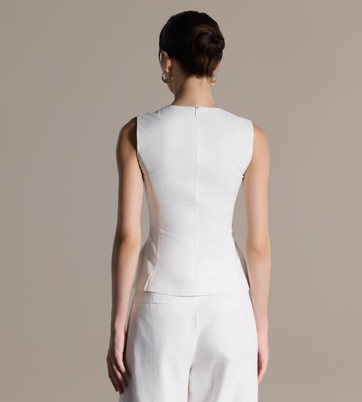 White Sleeveless Round Neck Peplum Top - shopaleena