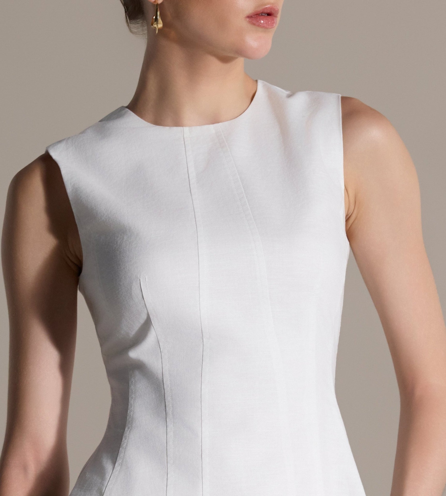 White Sleeveless Round Neck Peplum Top - shopaleena