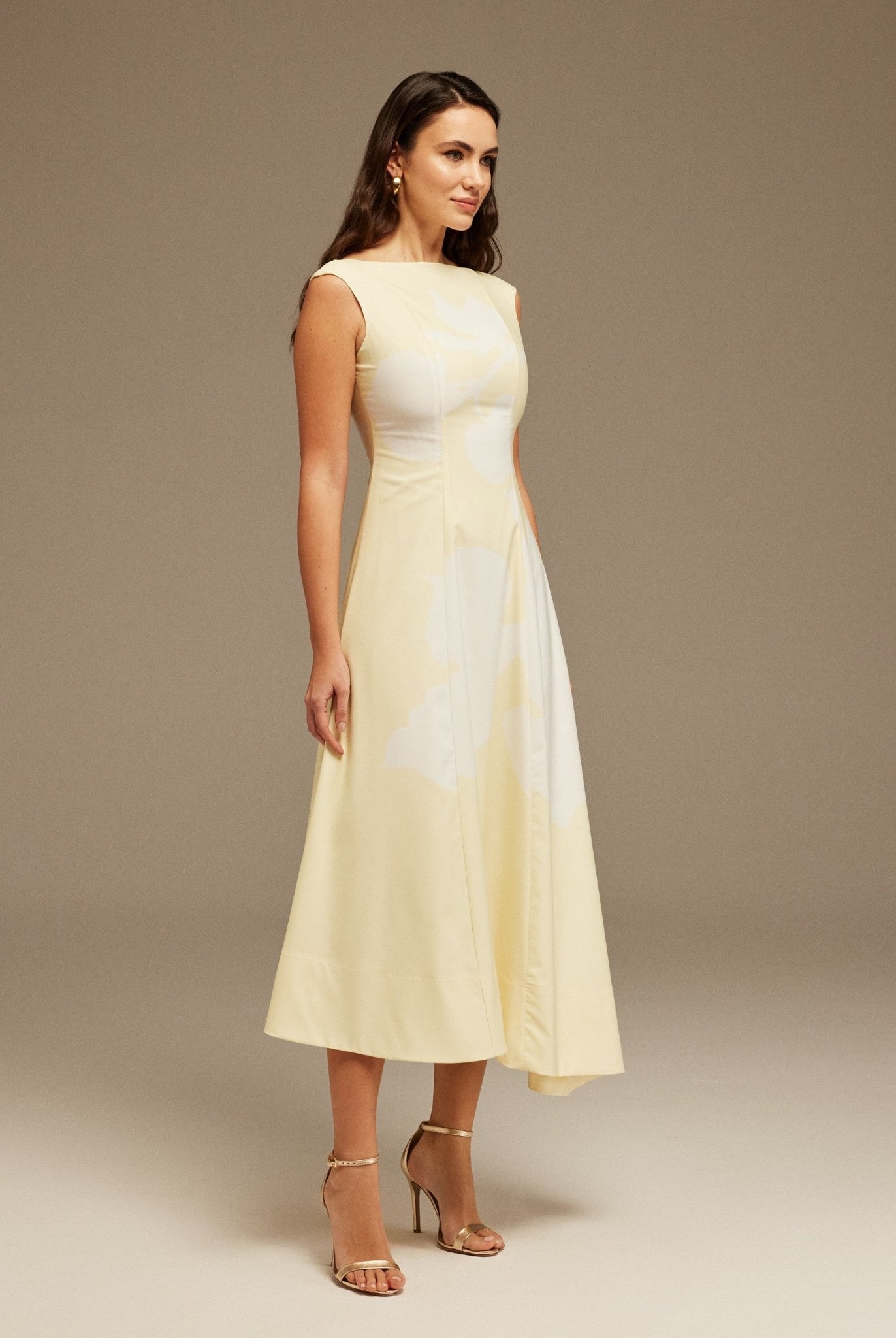 Yellow Printed Sleeveless Printed Crepe Midi Dress - shopaleena