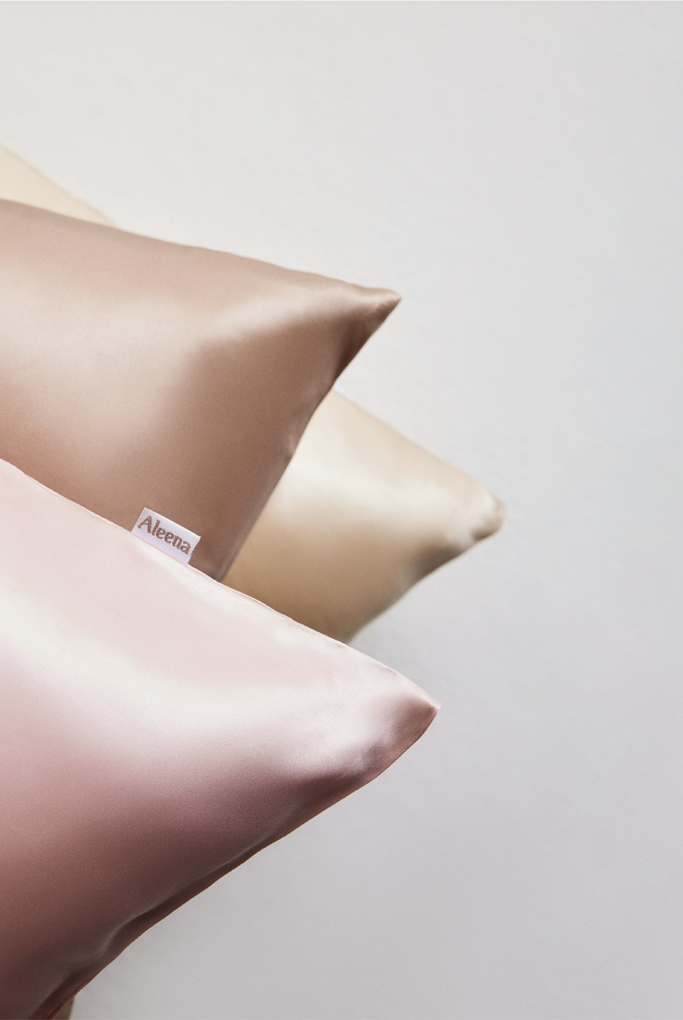 Aleena™ Single Silk Pillowcase (1 Pillowcase) - shopaleena
