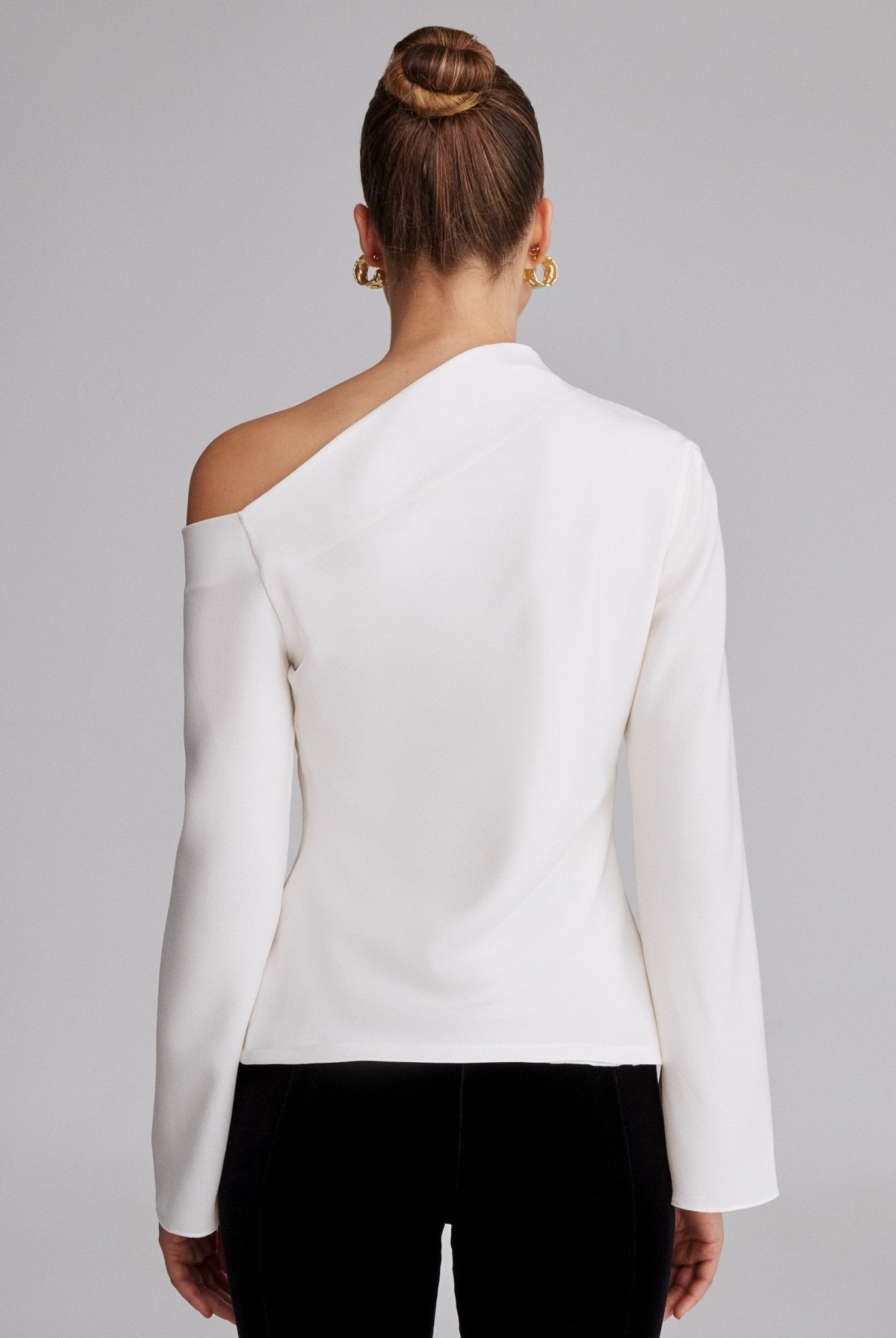 Bare shoulder Crepe Blouse - shopaleena