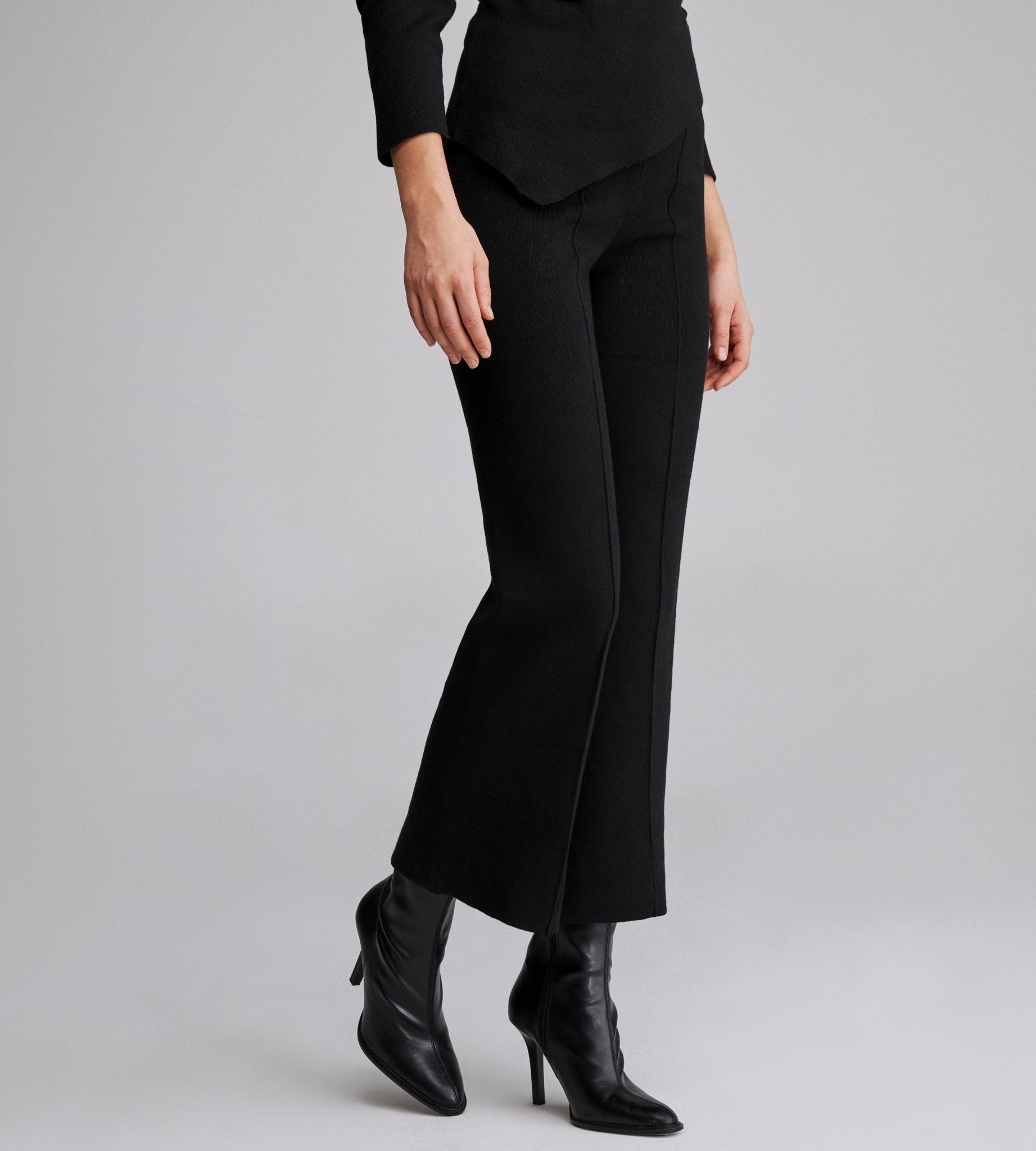 High waist knitted flare pant - shopaleena