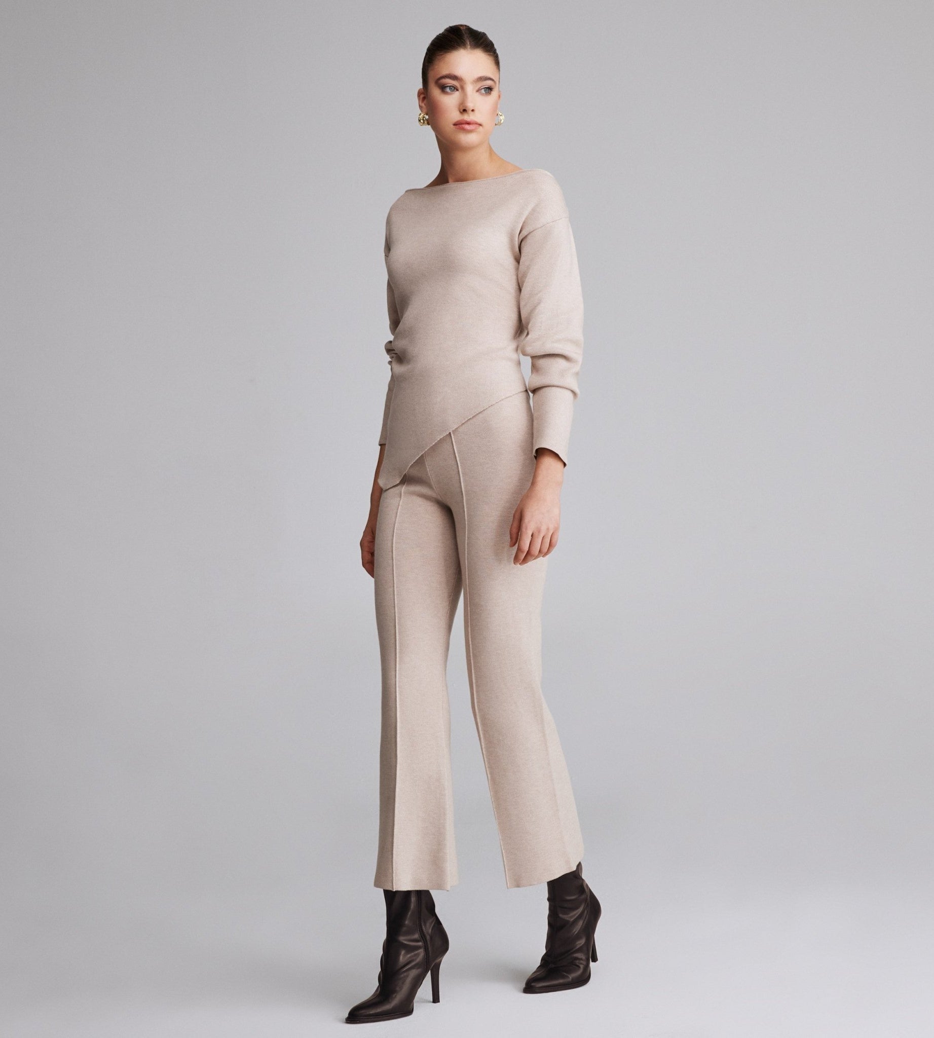 High waist knitted flare pant - shopaleena