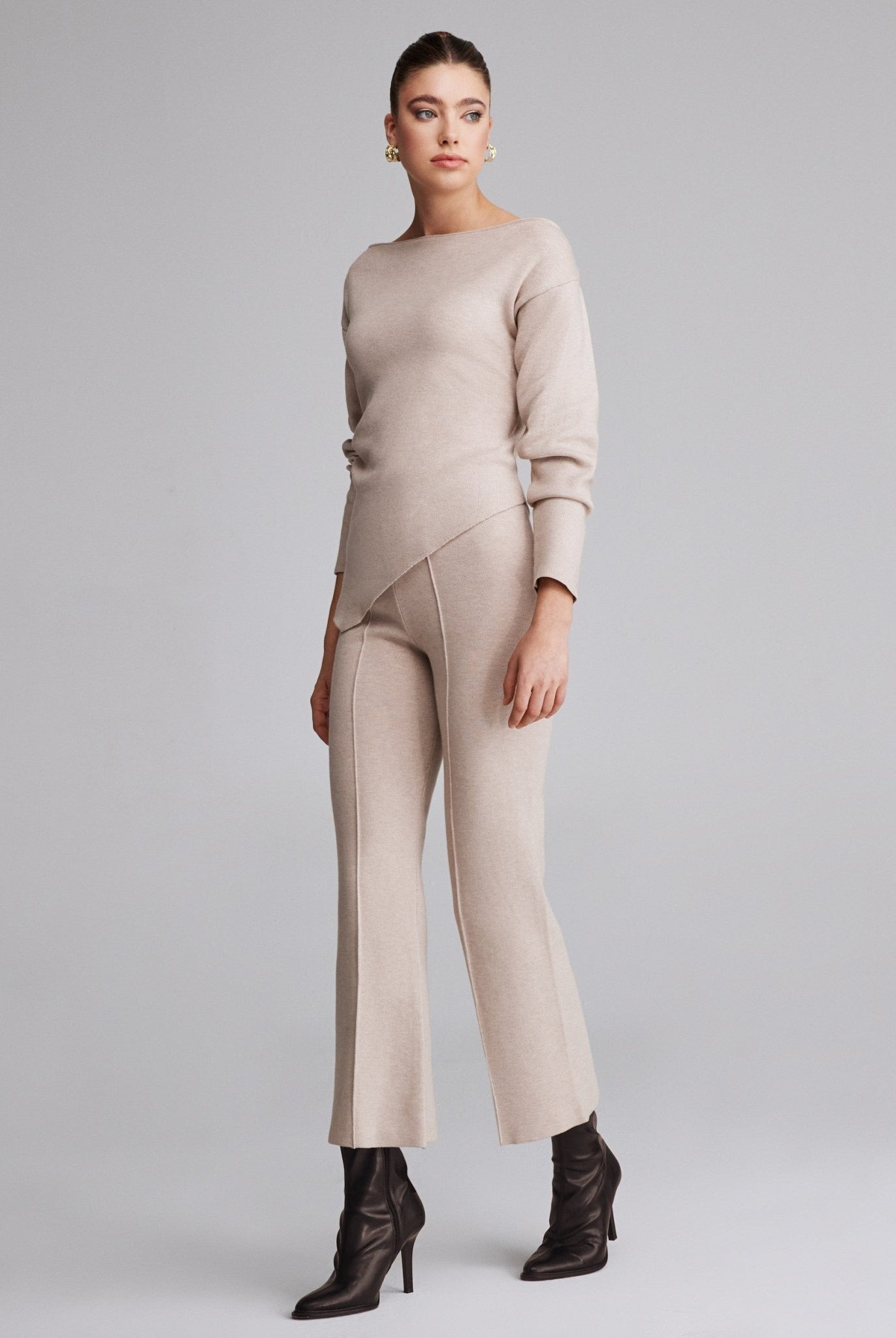 High waist knitted flare pant - shopaleena