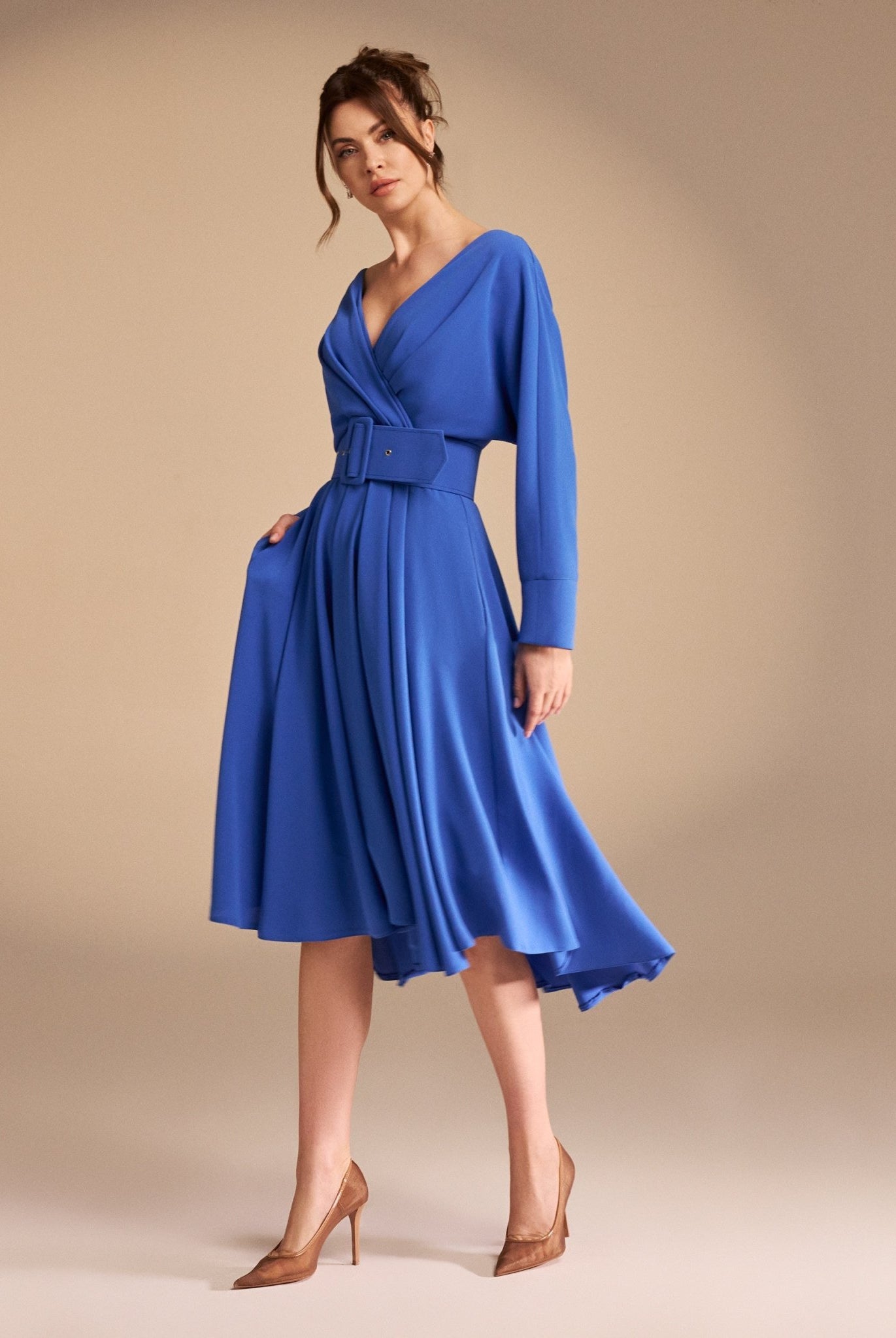 V-Neck Long Sleeve Midi Dress - shopaleena