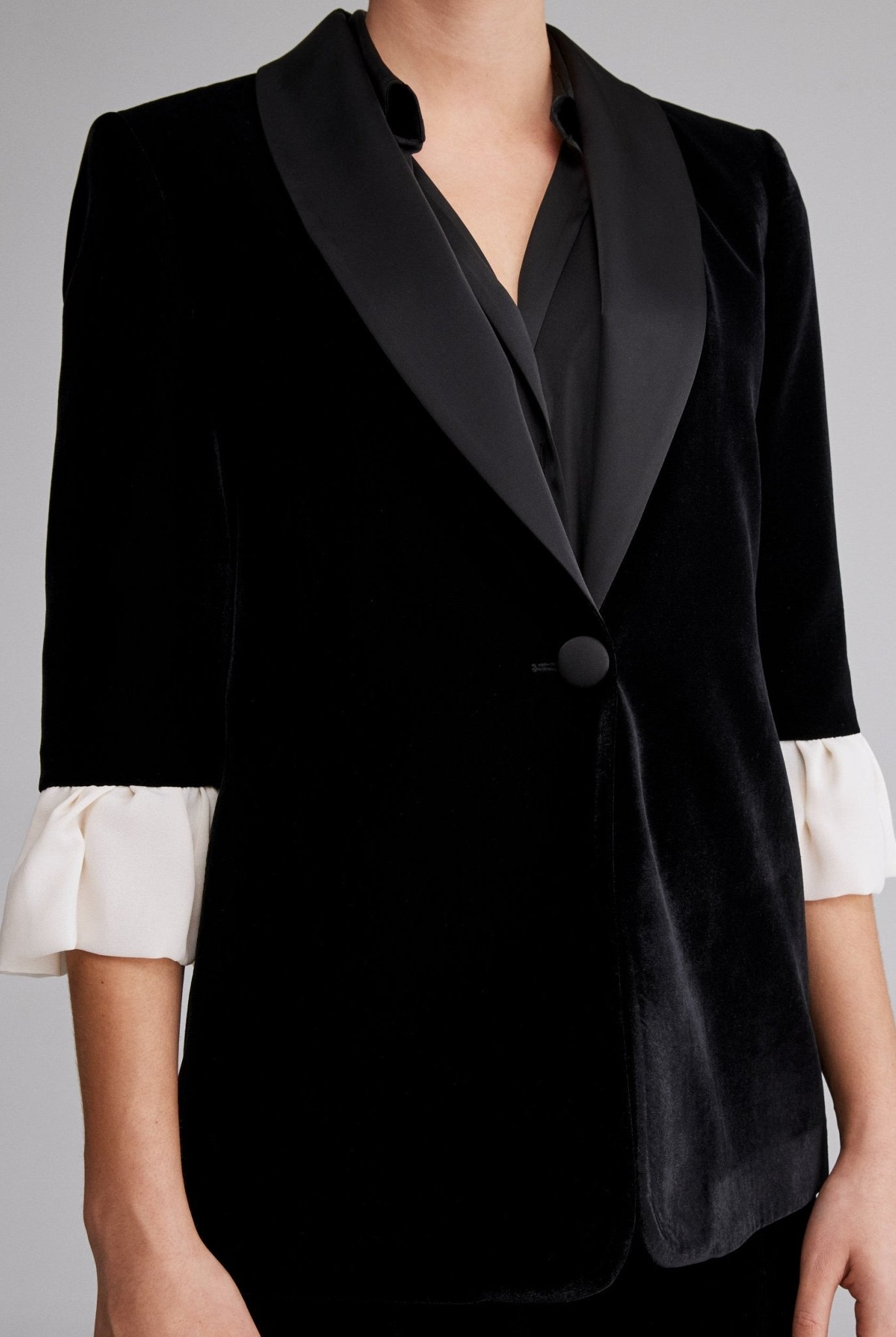 Velvet Blazer with Satin Collar - shopaleena