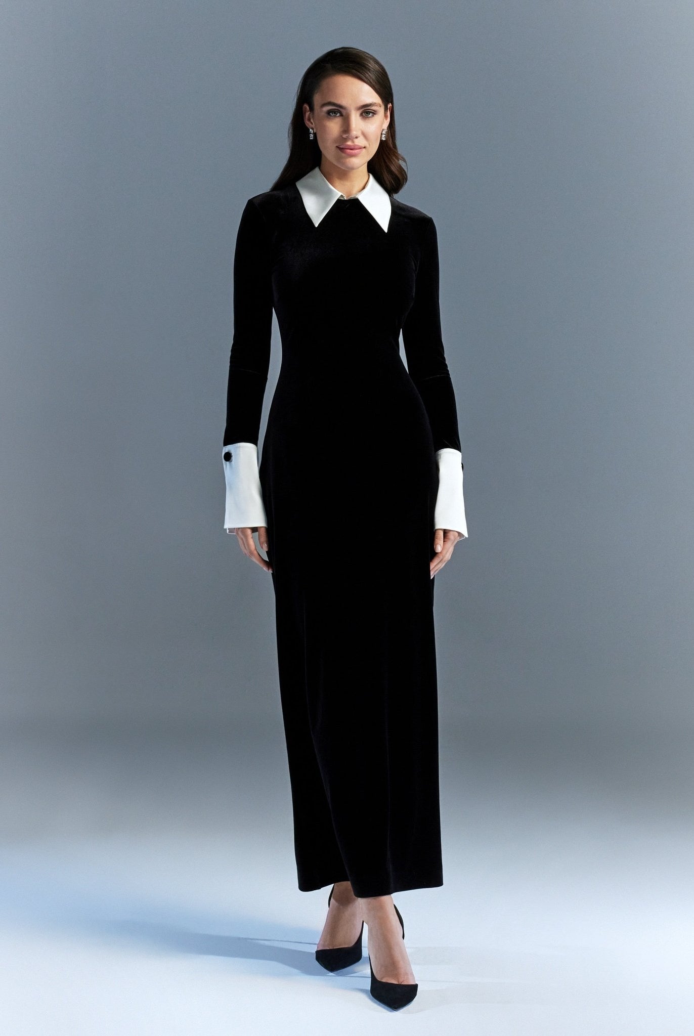 Velvet maxi dress with white collar - shopaleena