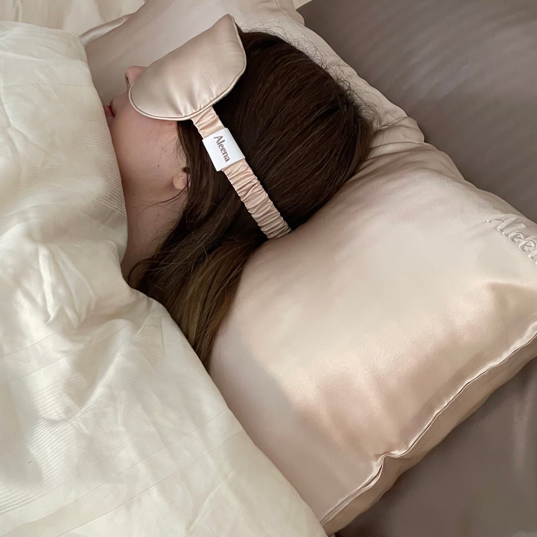 مدونة الينا | لماذ يجب أن تستثمري في شراء مجموعة النوم الحريرية؟ - shopaleena