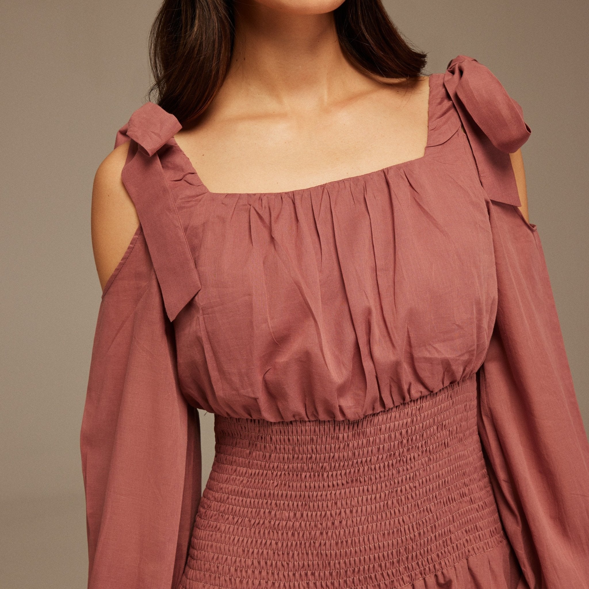 Balloon Long Sleeve With Ruched Waist Midi Dress - shopaleena