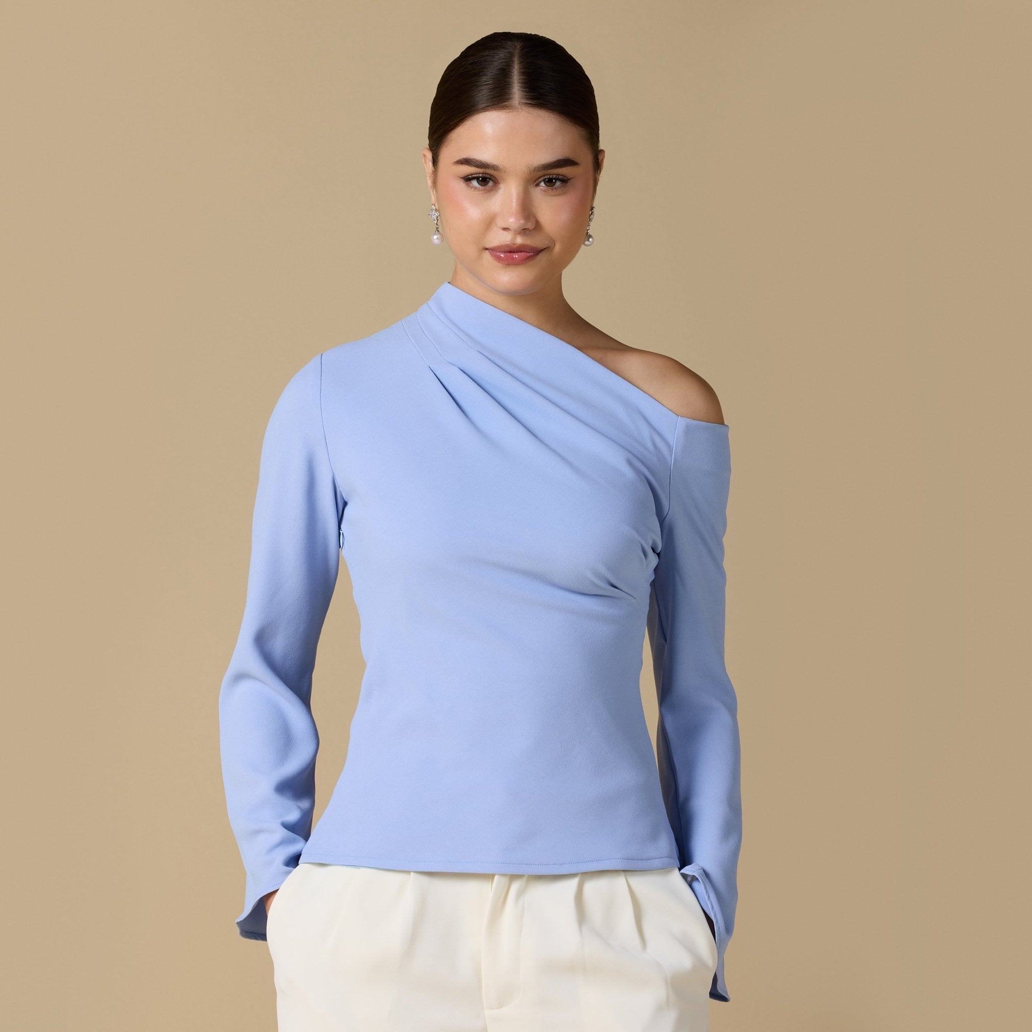 Bare shoulder Crepe Blouse - shopaleena