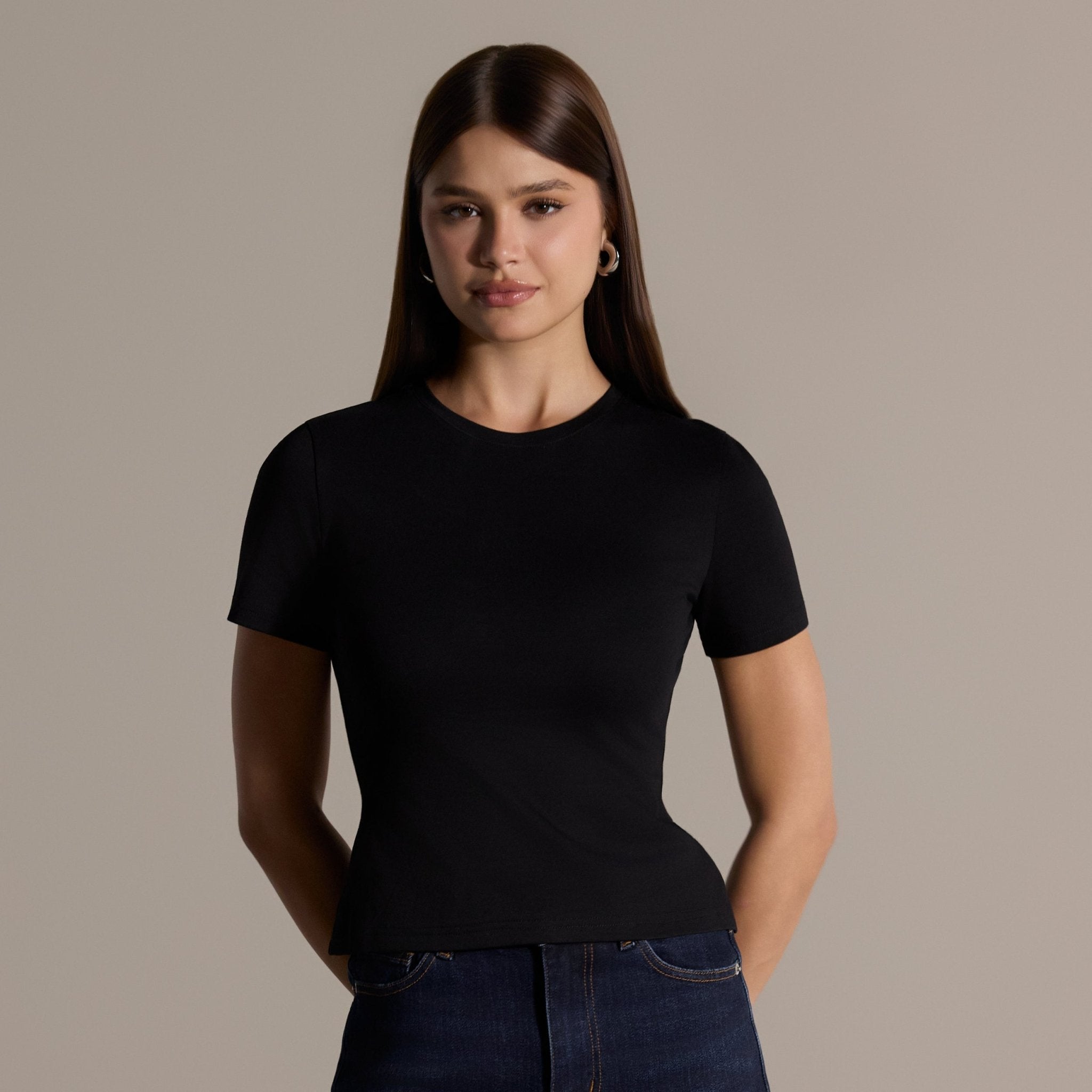 Black Crew Neck Fitted T-Shirt - shopaleena