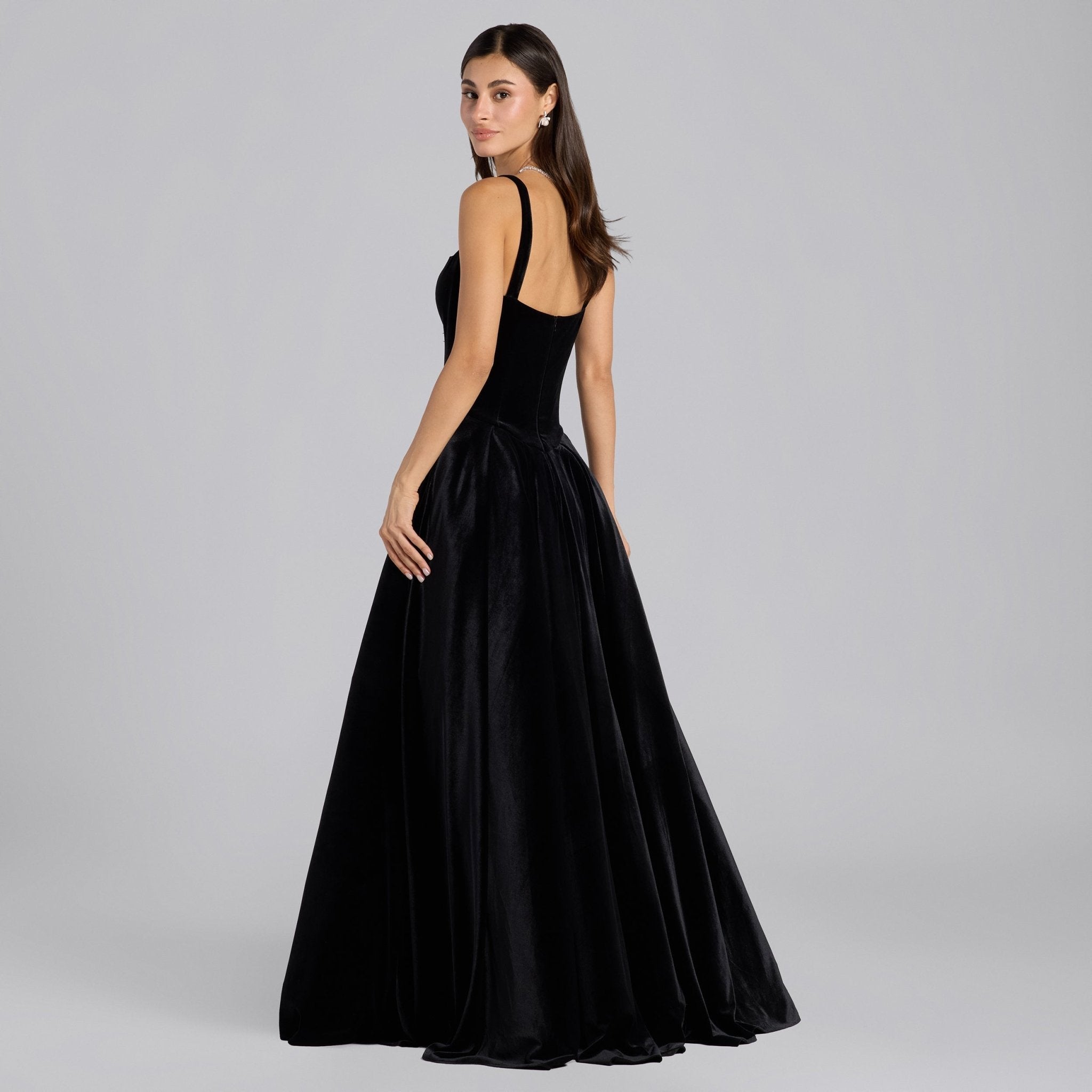 Black Velvet Voluminous Skirt Gown - shopaleena