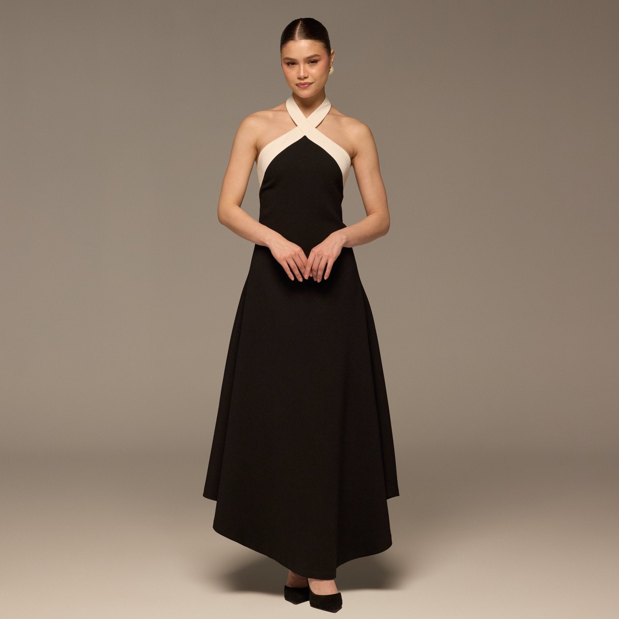Black & White Halter Crepe Maxi Dress - shopaleena