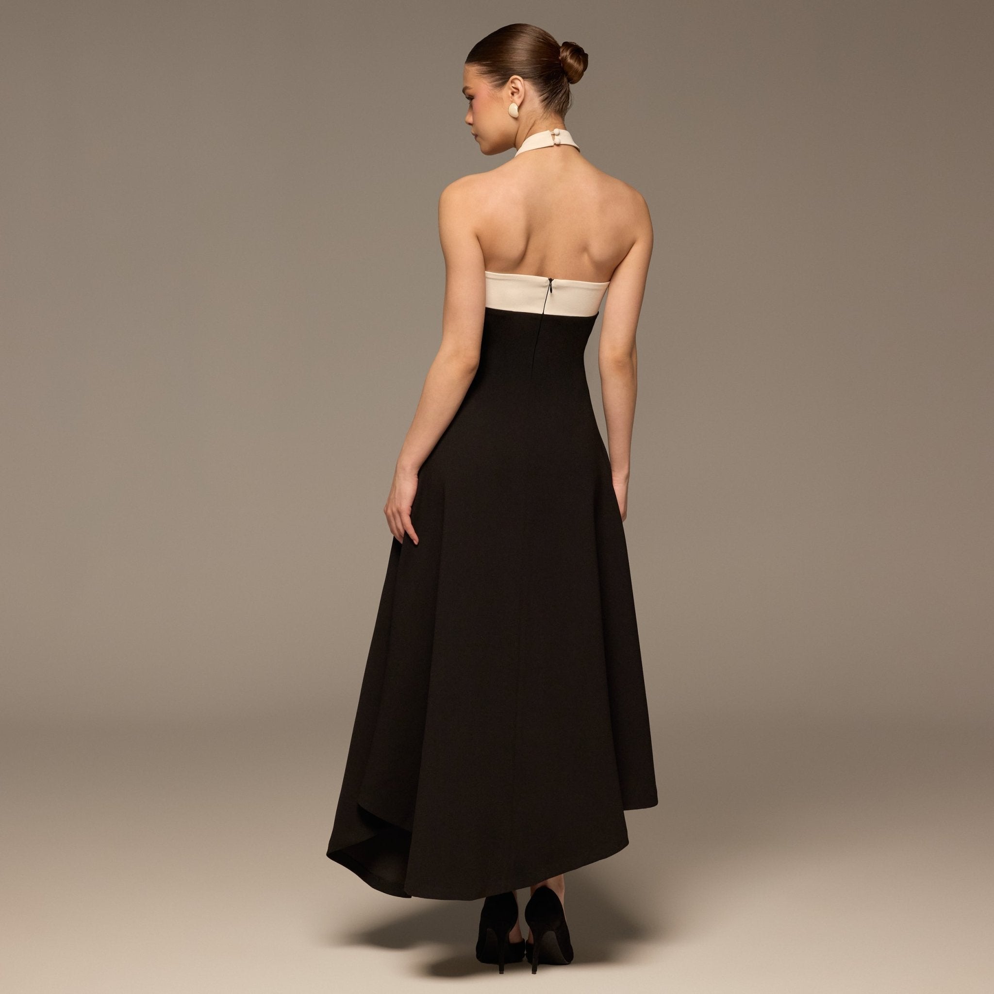 Black & White Halter Crepe Maxi Dress - shopaleena