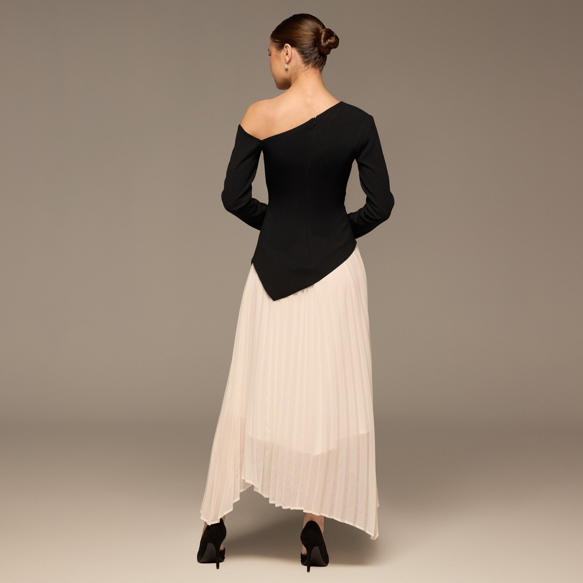 Black & White One - shoulder Crepe Dress With Pleated Skirt - shopaleena