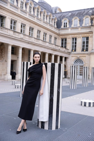 black and white one shoulder dress & One-Shoulder Crepe with Scarf Halter Neck O-Ring Drape youll be the star influencer2024 Color:Gold Mist