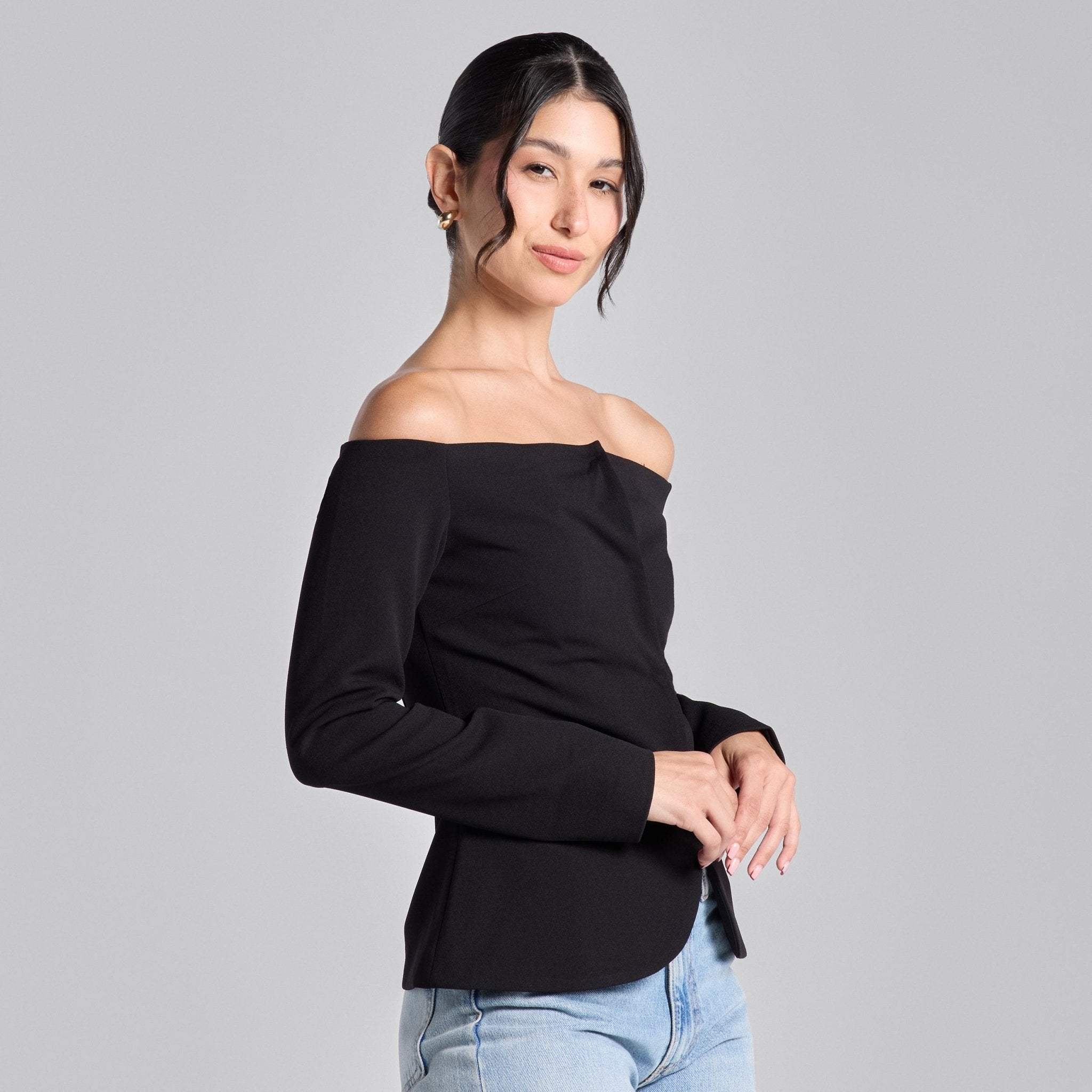 Black Wide V Neck Crepe Blazer - shopaleena