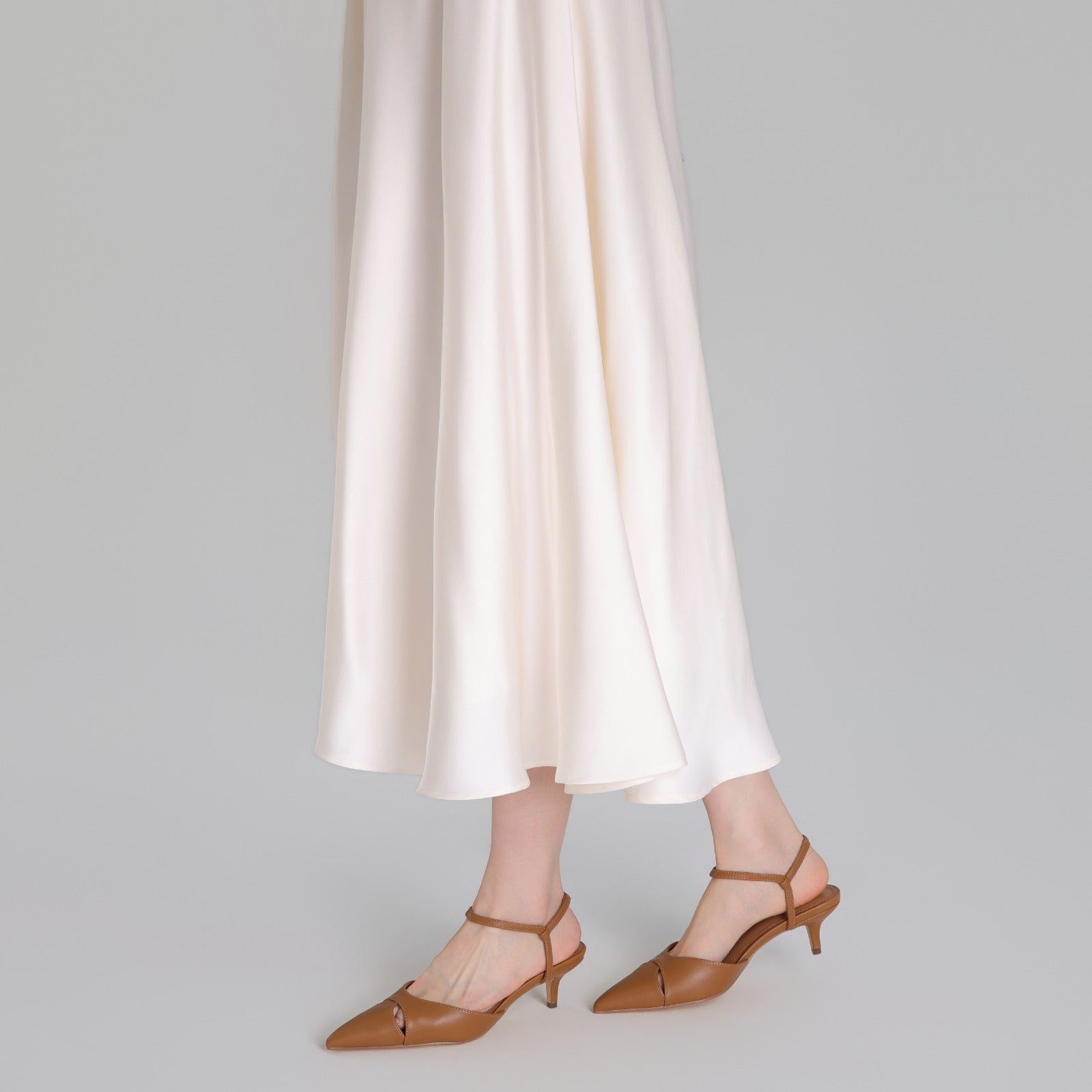 Brown Leather Kitten Heel Slingback Shoes - shopaleena