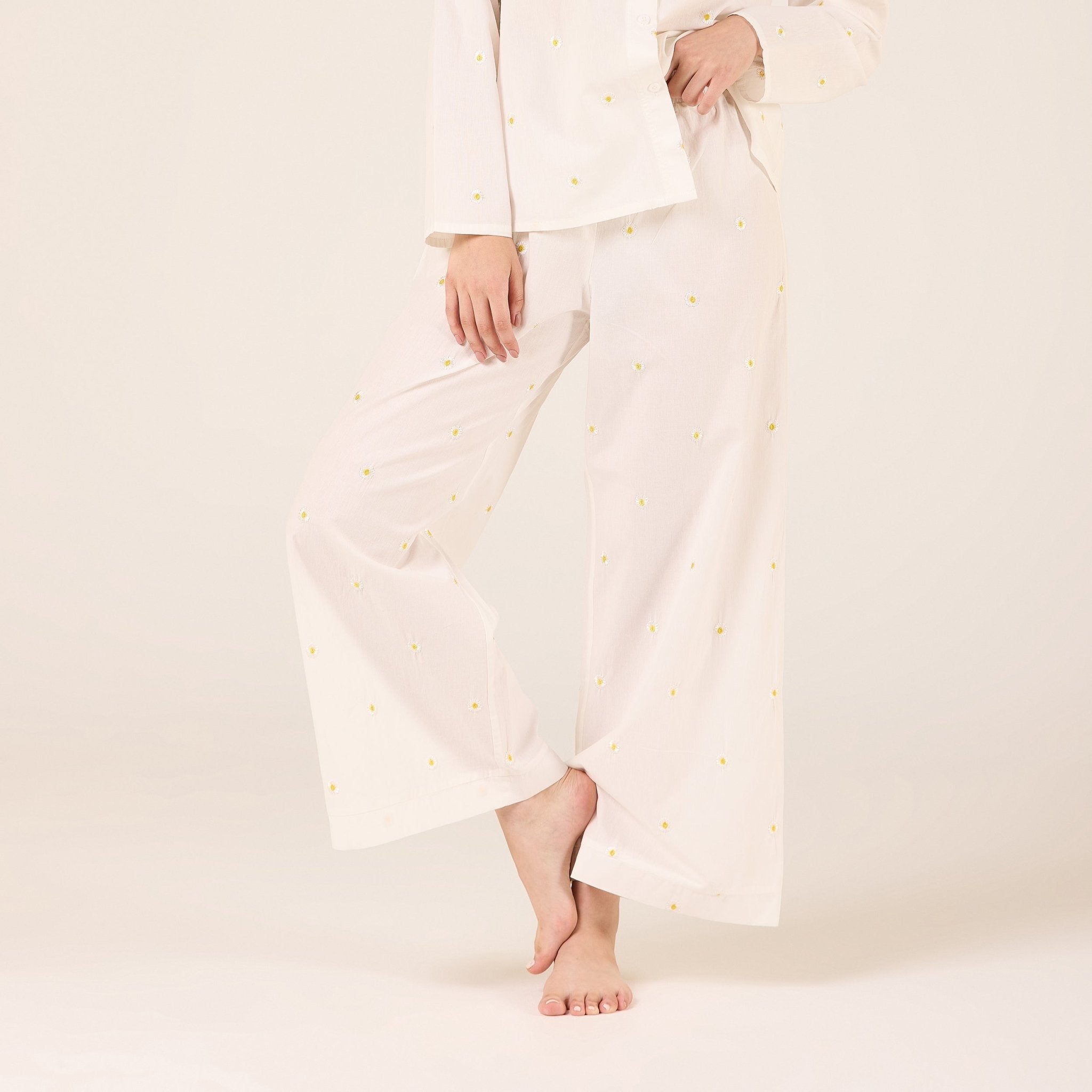Cotton Embroidered Daisy Print Pants - shopaleena
