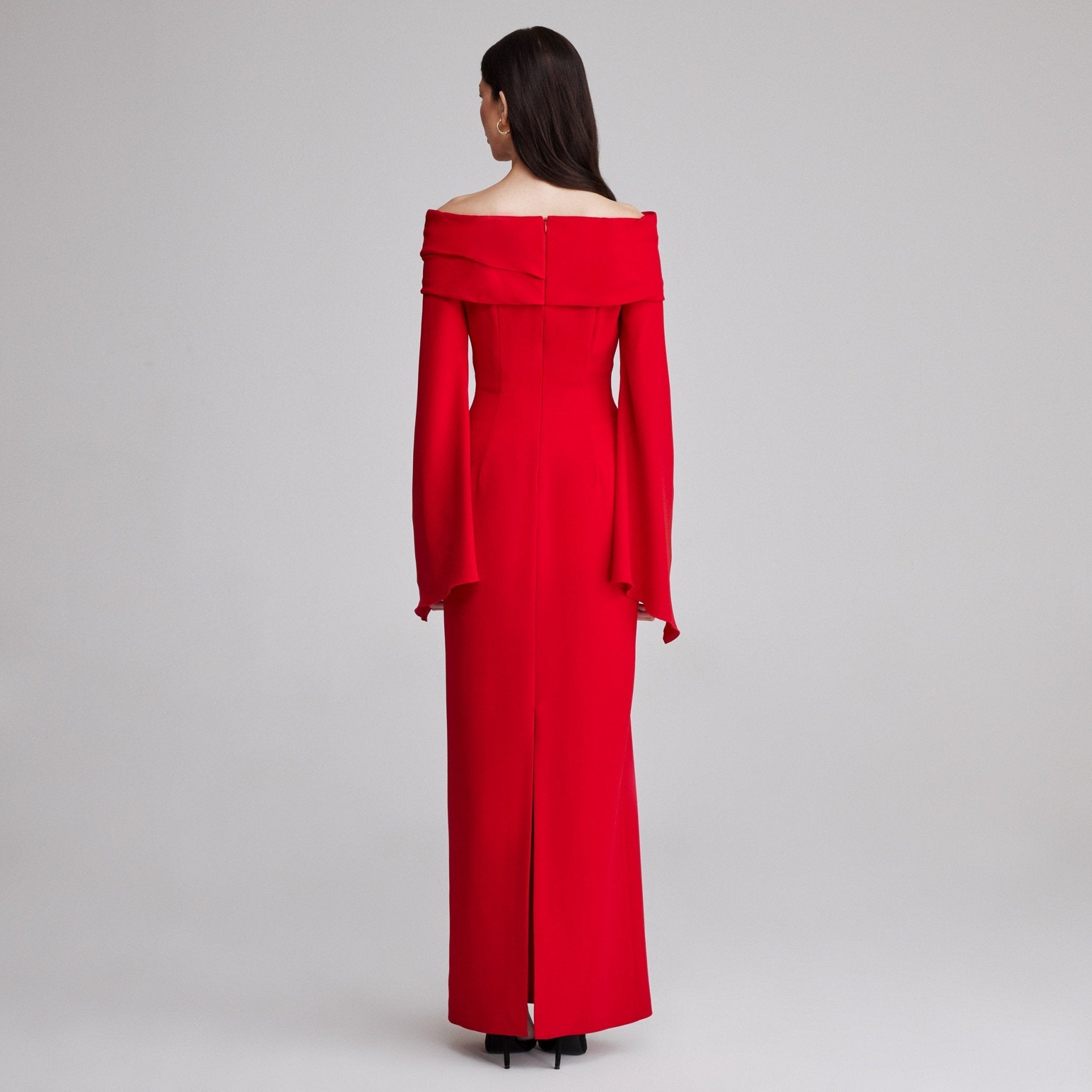 Draped off shoulder crepe Maxi dress - shopaleena
