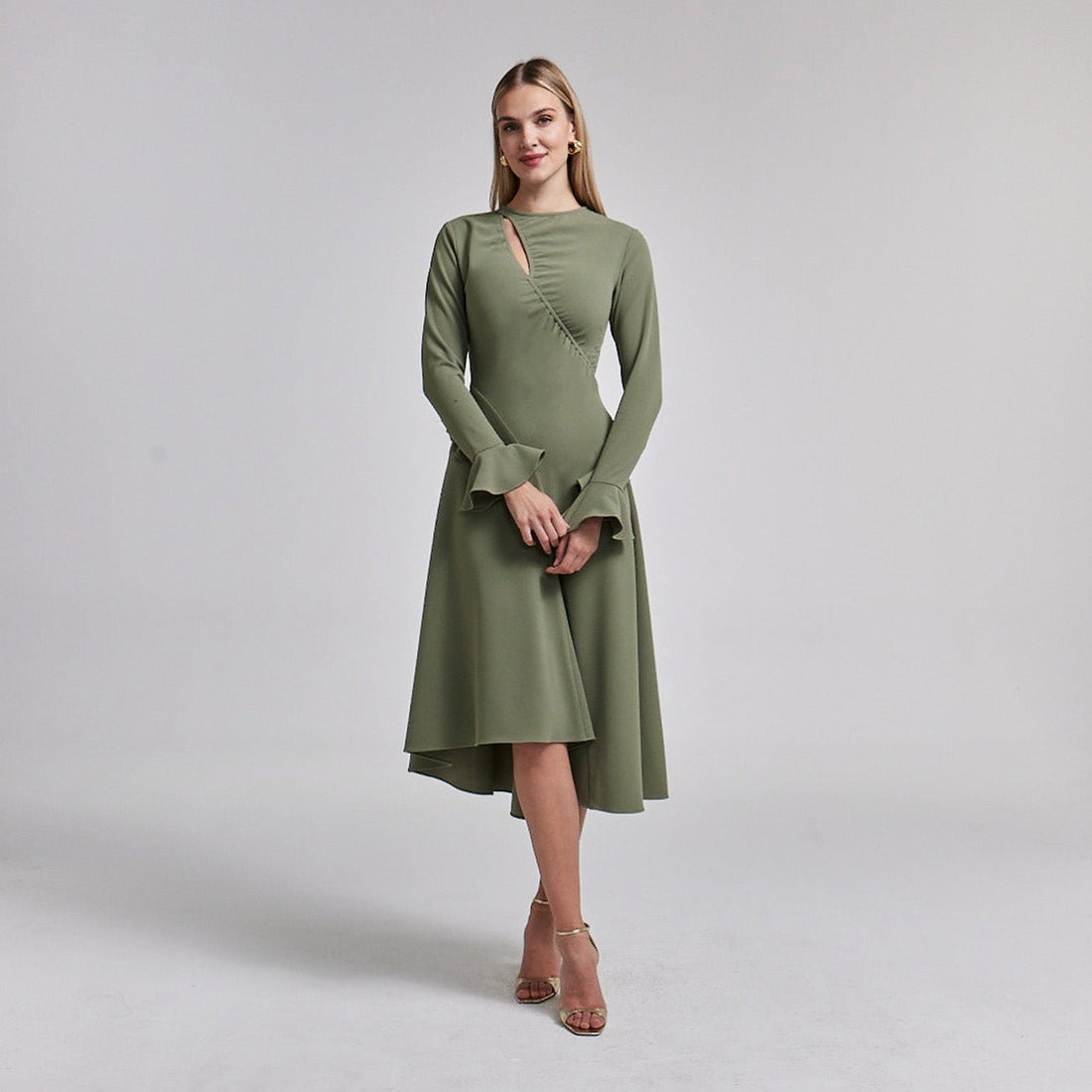 Green Gathered Chest Crepe Midi Dress - shopaleena