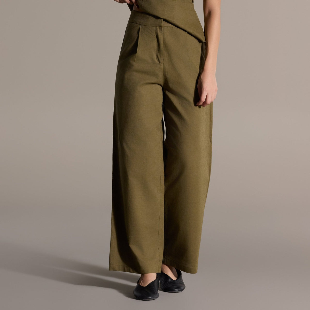 Khaki Linen Straight Leg Trouser - shopaleena