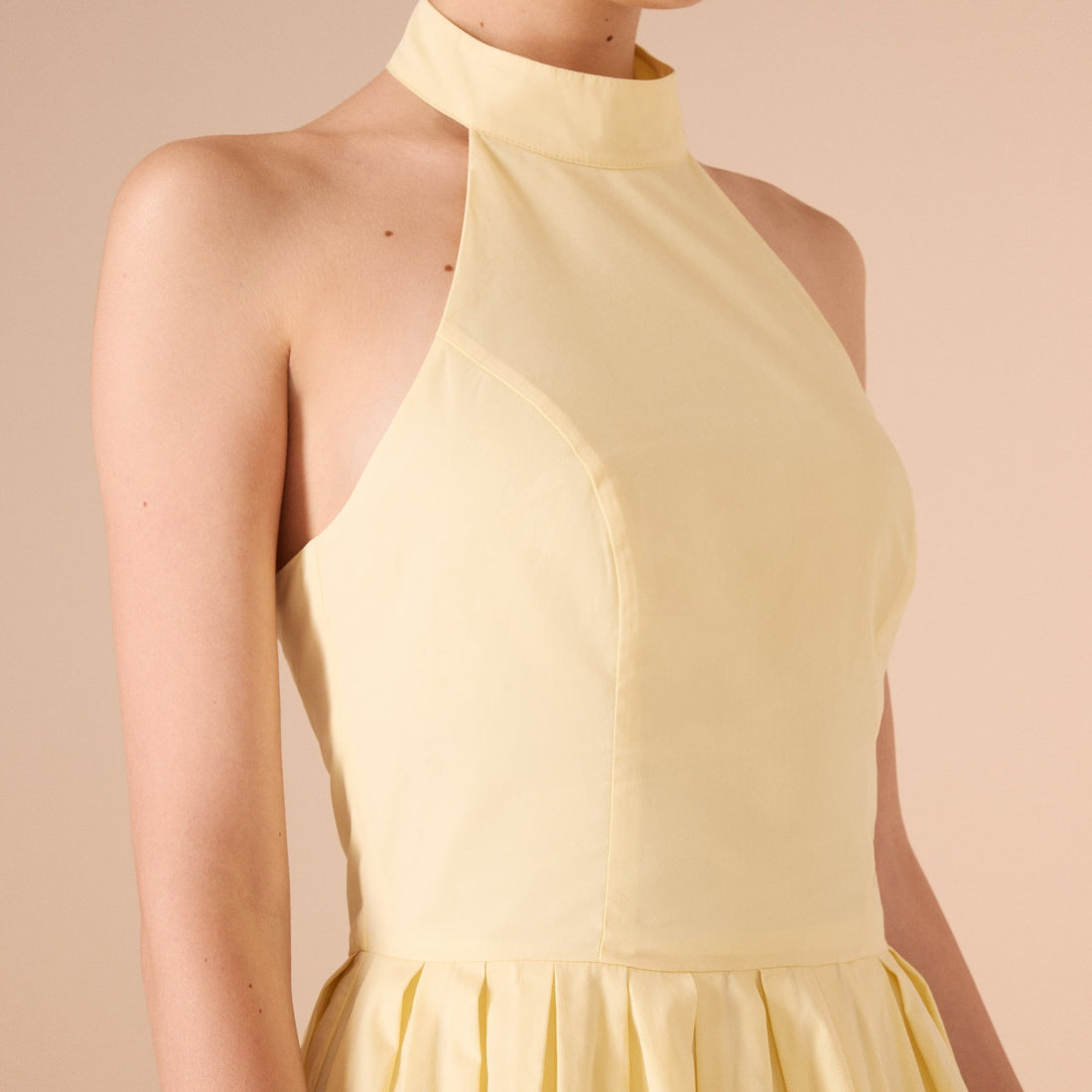 Knee - length Sleeveless Dress with a Short Turtleneck in Cotton - shopaleena