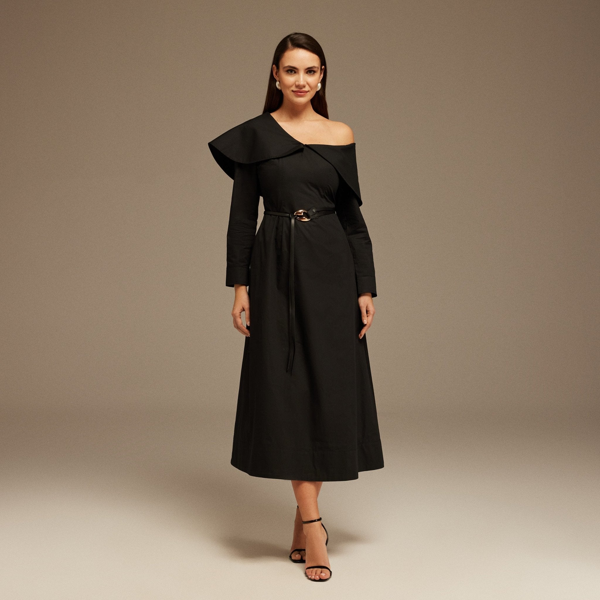 Maxi Dress with Folded Shoulders - shopaleena