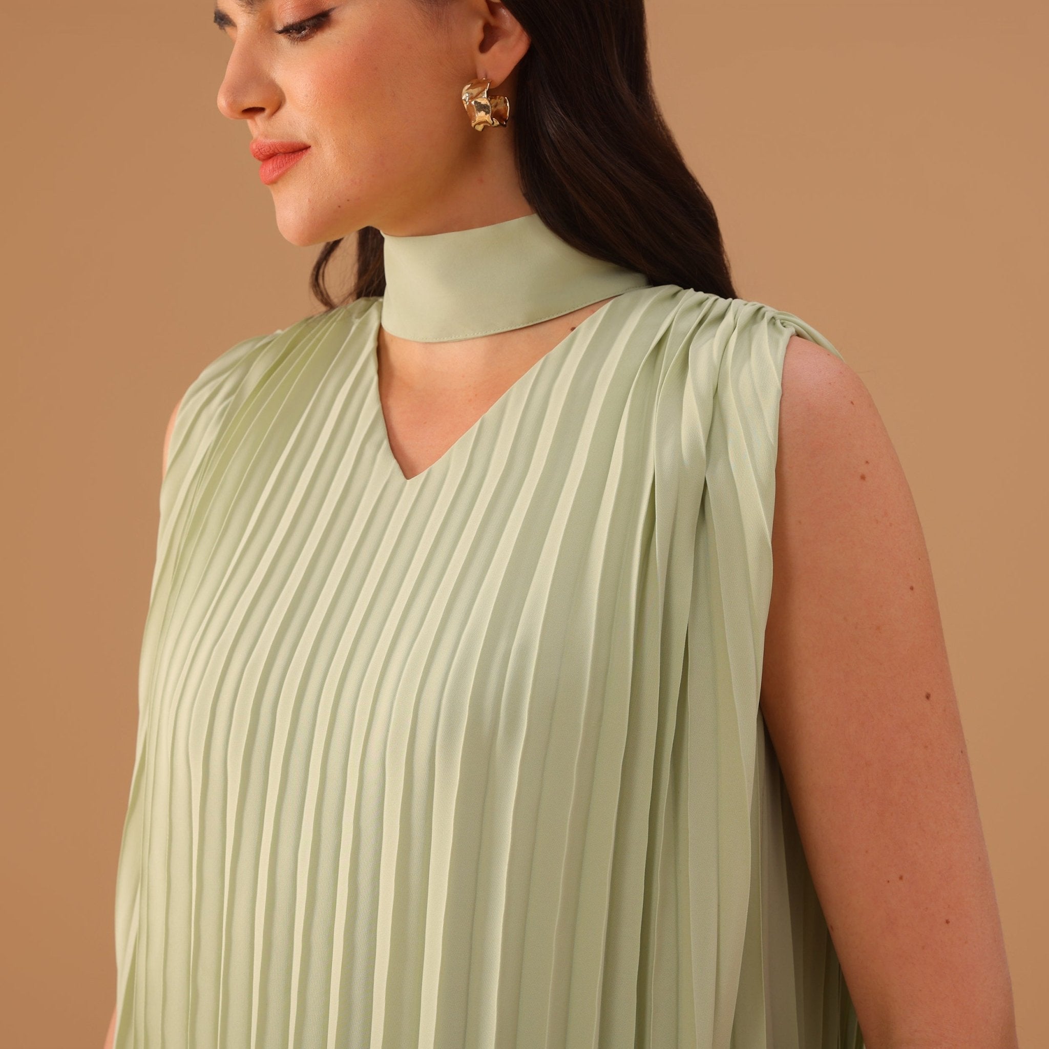 Mint Green Sleeveless Chiffon Pleated Dress - shopaleena