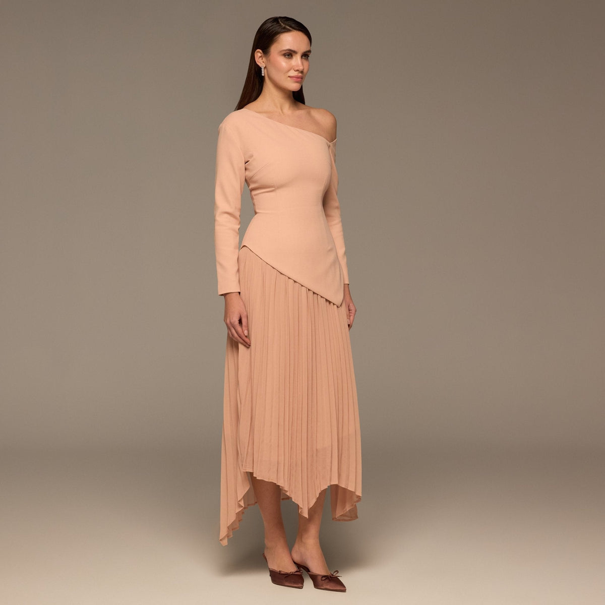 One-shoulder Crepe Dress With Pleated Skirt - shopaleena