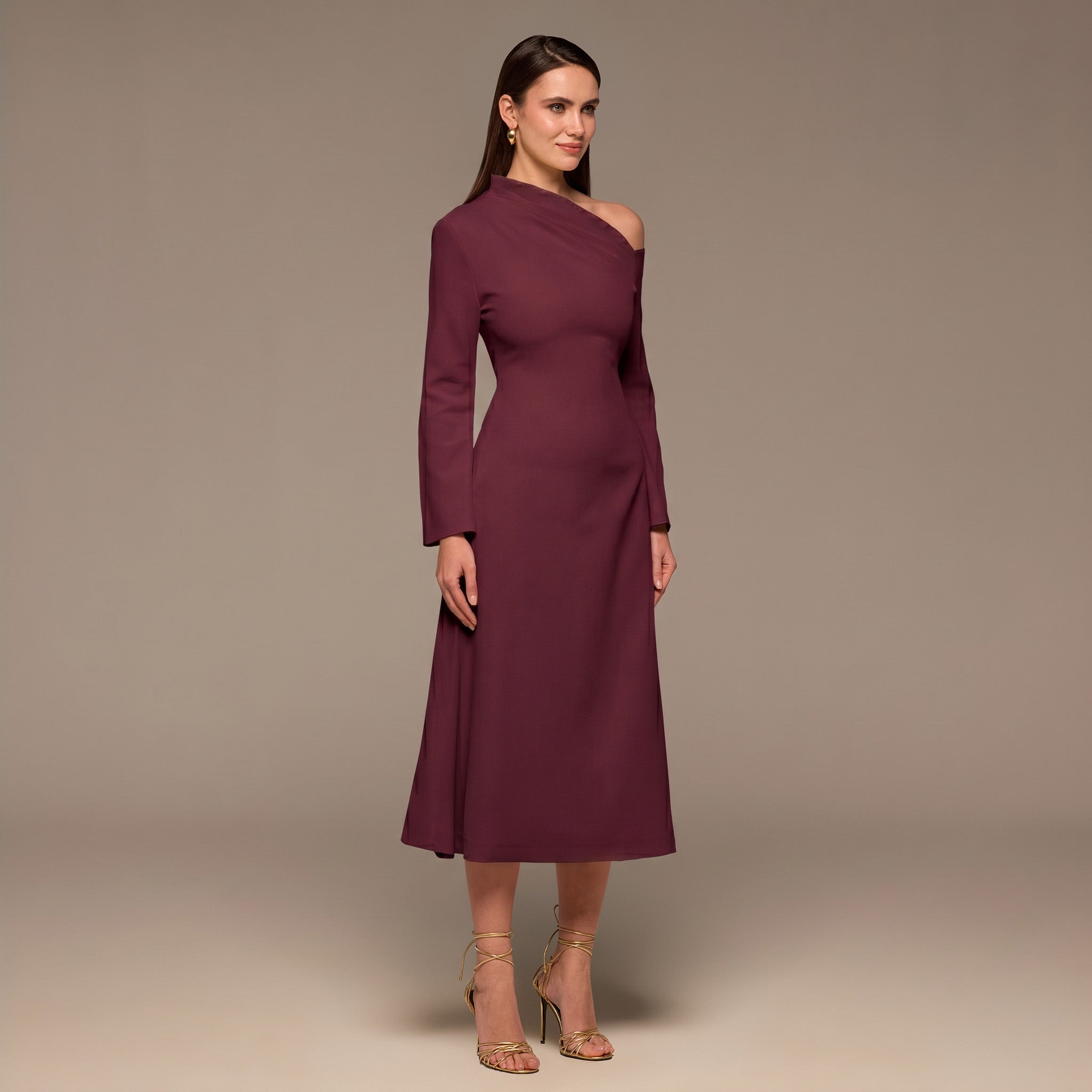 Plum Bare Shoulder Crepe Midi Dress - shopaleena