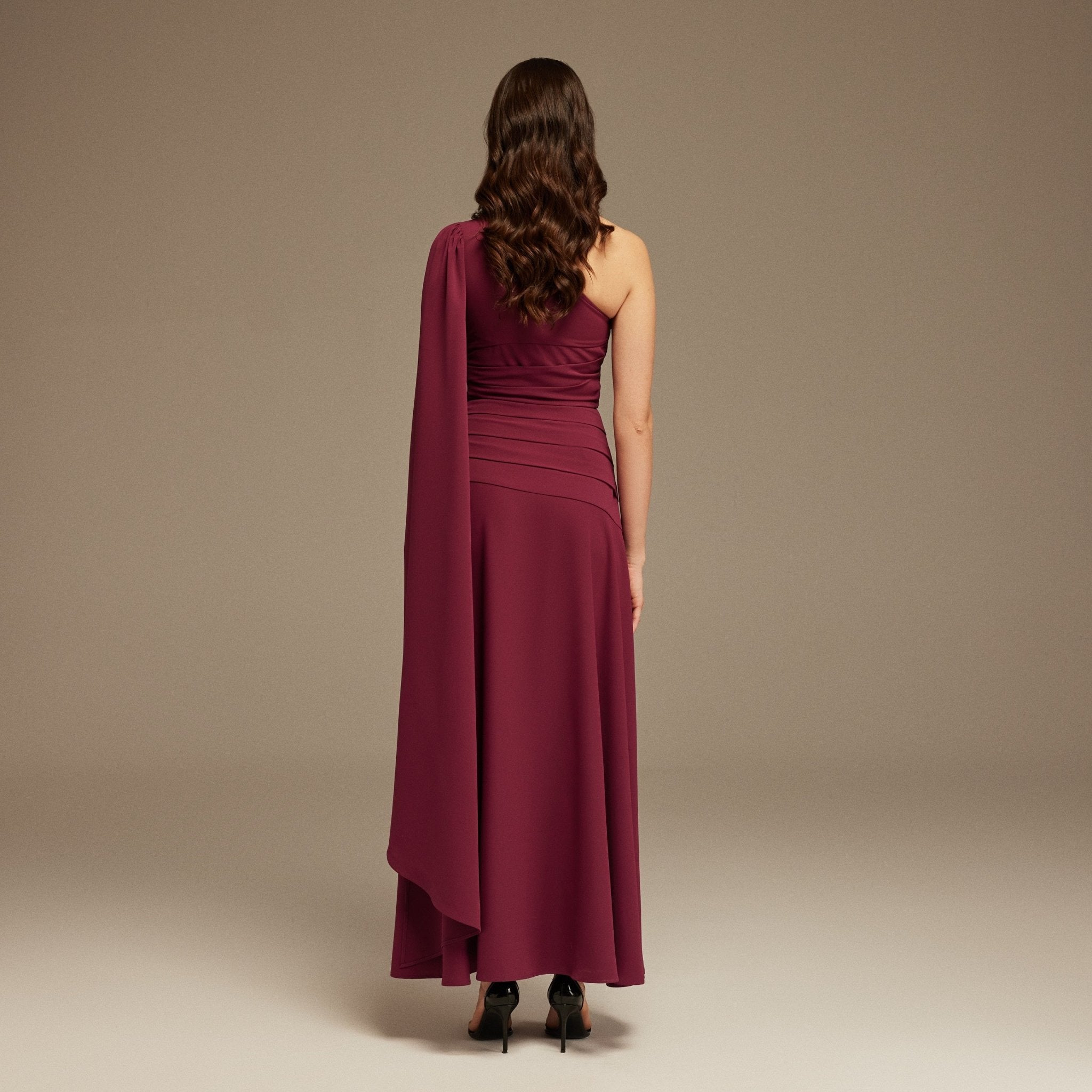 Plum One Shoulder Sleeveless Crepe Dress - shopaleena