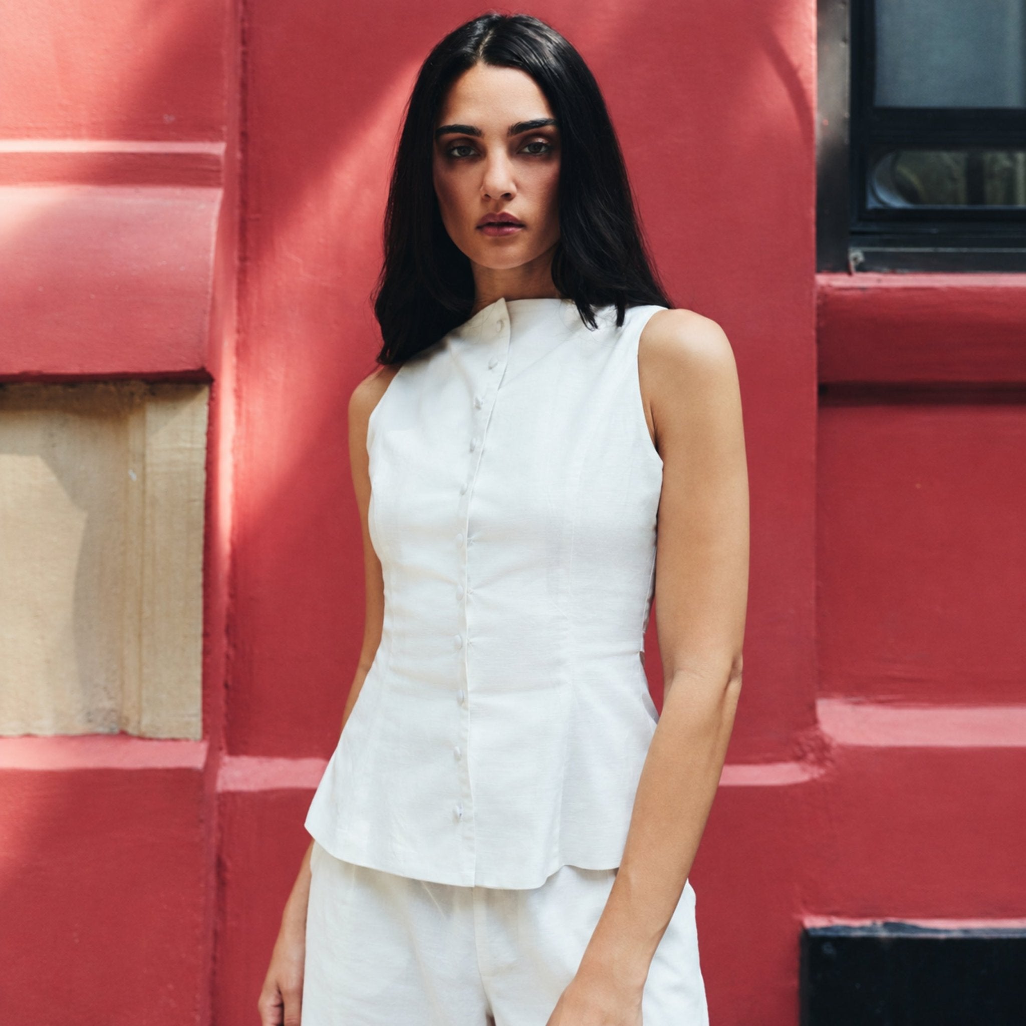 Sleeveless Boat Linen Top - shopaleena