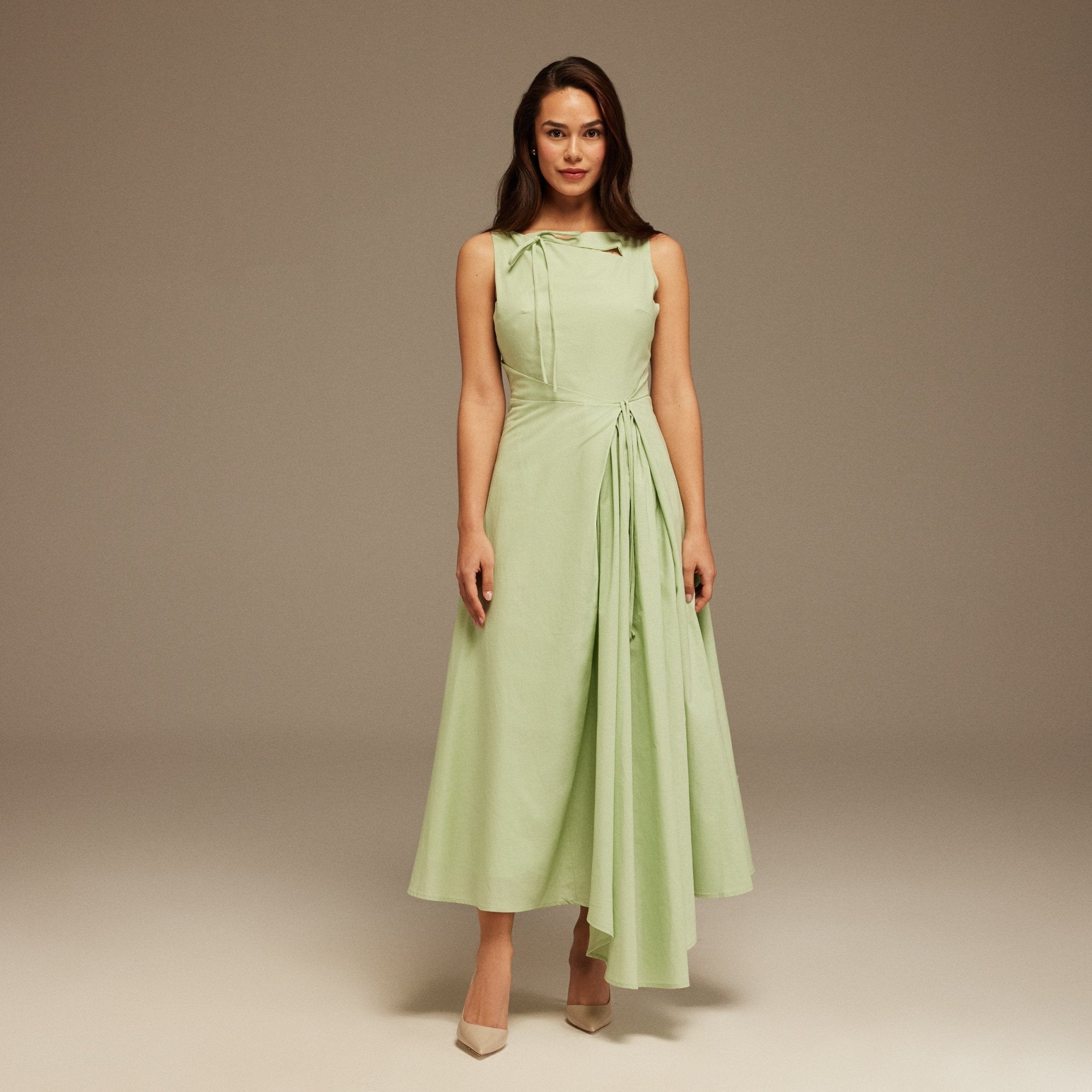 Sleeveless Midi Dress With Decorative Bows - shopaleena