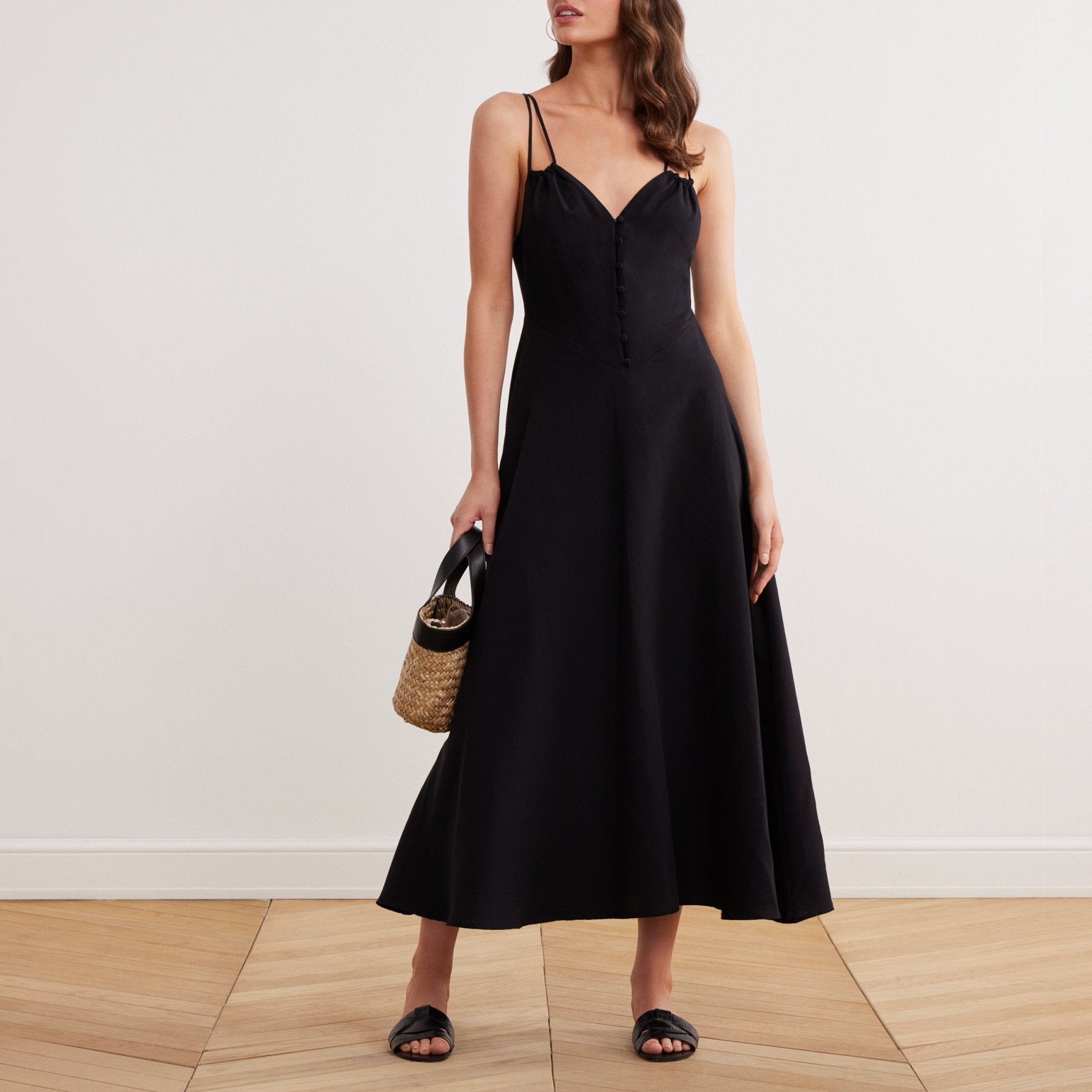 Sleeveless V-neck Fitted Waist Cotton Blended Midi Dress - shopaleena