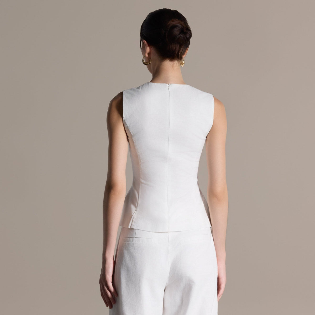 White Sleeveless Round Neck Peplum Top - shopaleena